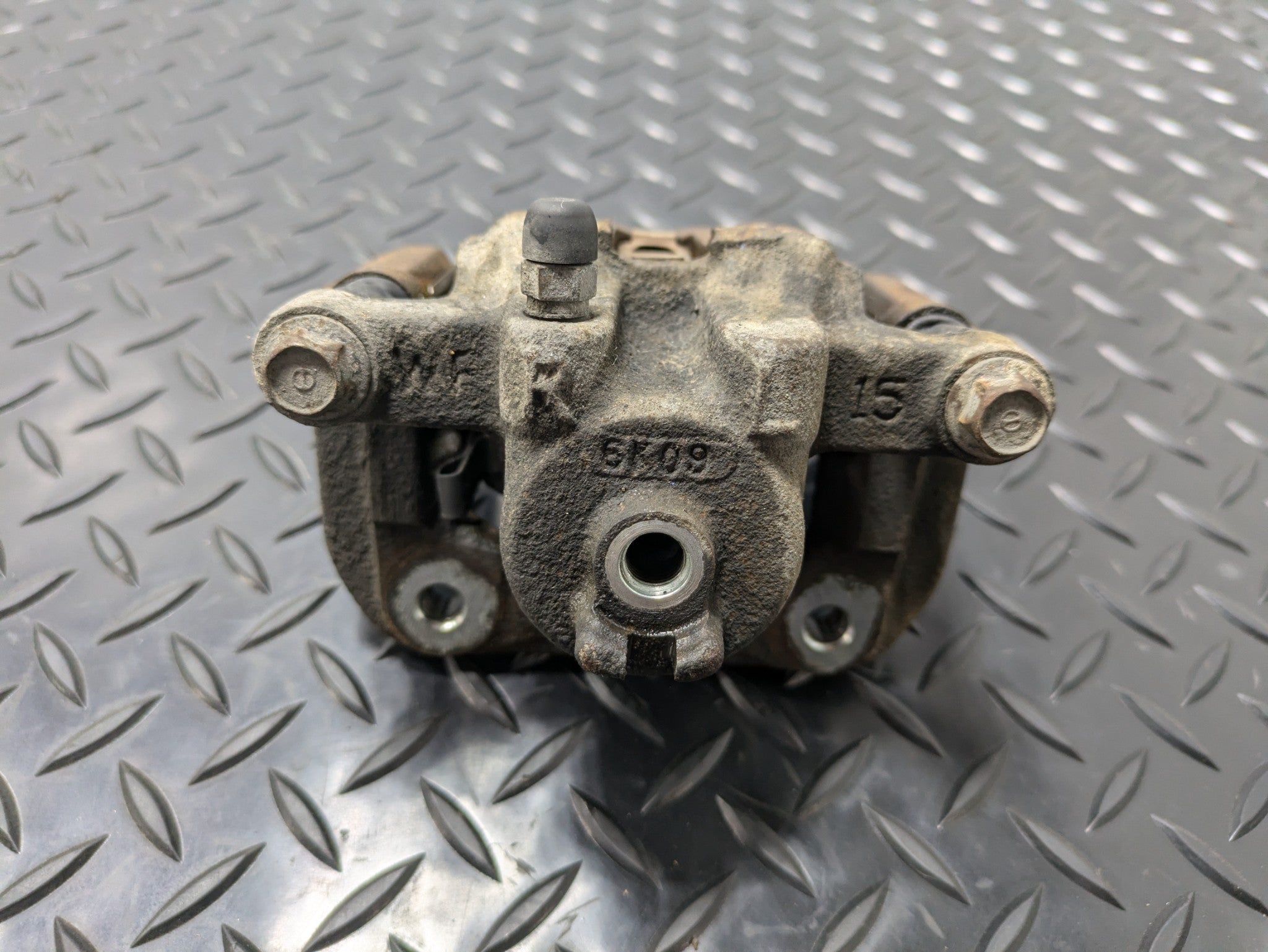 2004 - 2008 OEM ACURA TL REAR RIGHT PASASENGER SIDE BRAKE CALIPER