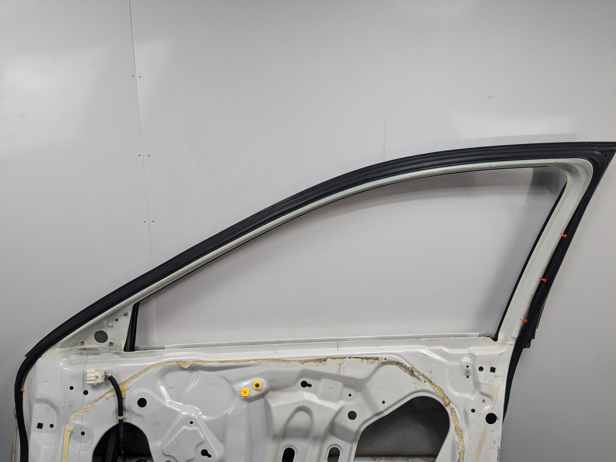 2004 - 2008 OEM ACURA TL FRONT RIGHT PASSENGER SIDE DOOR SHELL PANEL ASSEMBLY