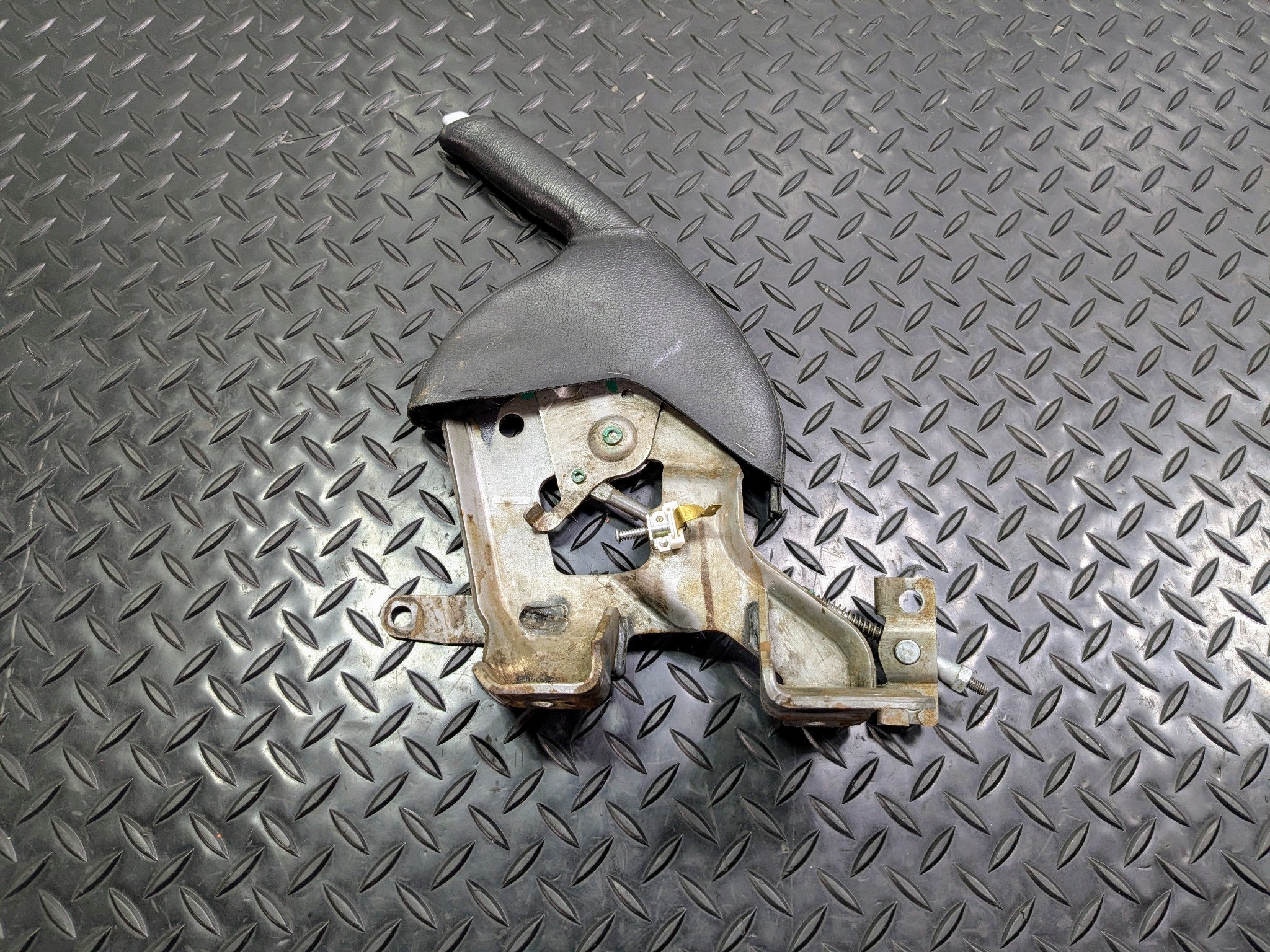 2004 - 2008 OEM ACURA TL EMERGENCY PARKING HAND BRAKE LEVER ASSEMBLY