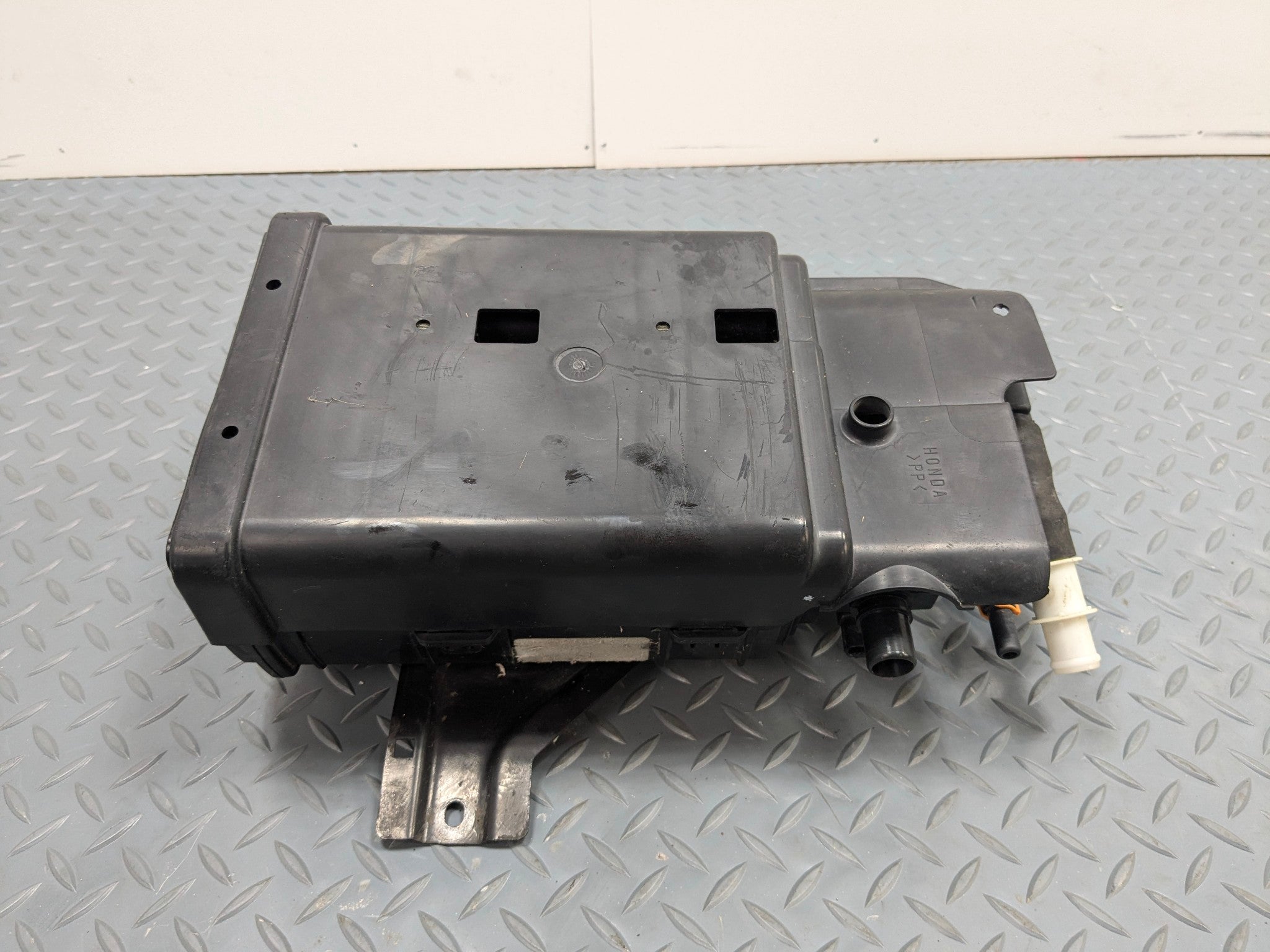 2004 - 2008 OEM ACURA TL FUEL VAPOR EVAPORATOR CHARCOAL CANISTER