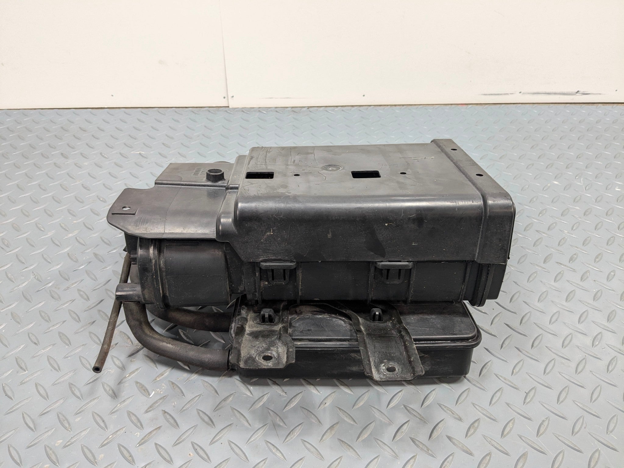 2004 - 2008 OEM ACURA TL FUEL VAPOR EVAPORATOR CHARCOAL CANISTER