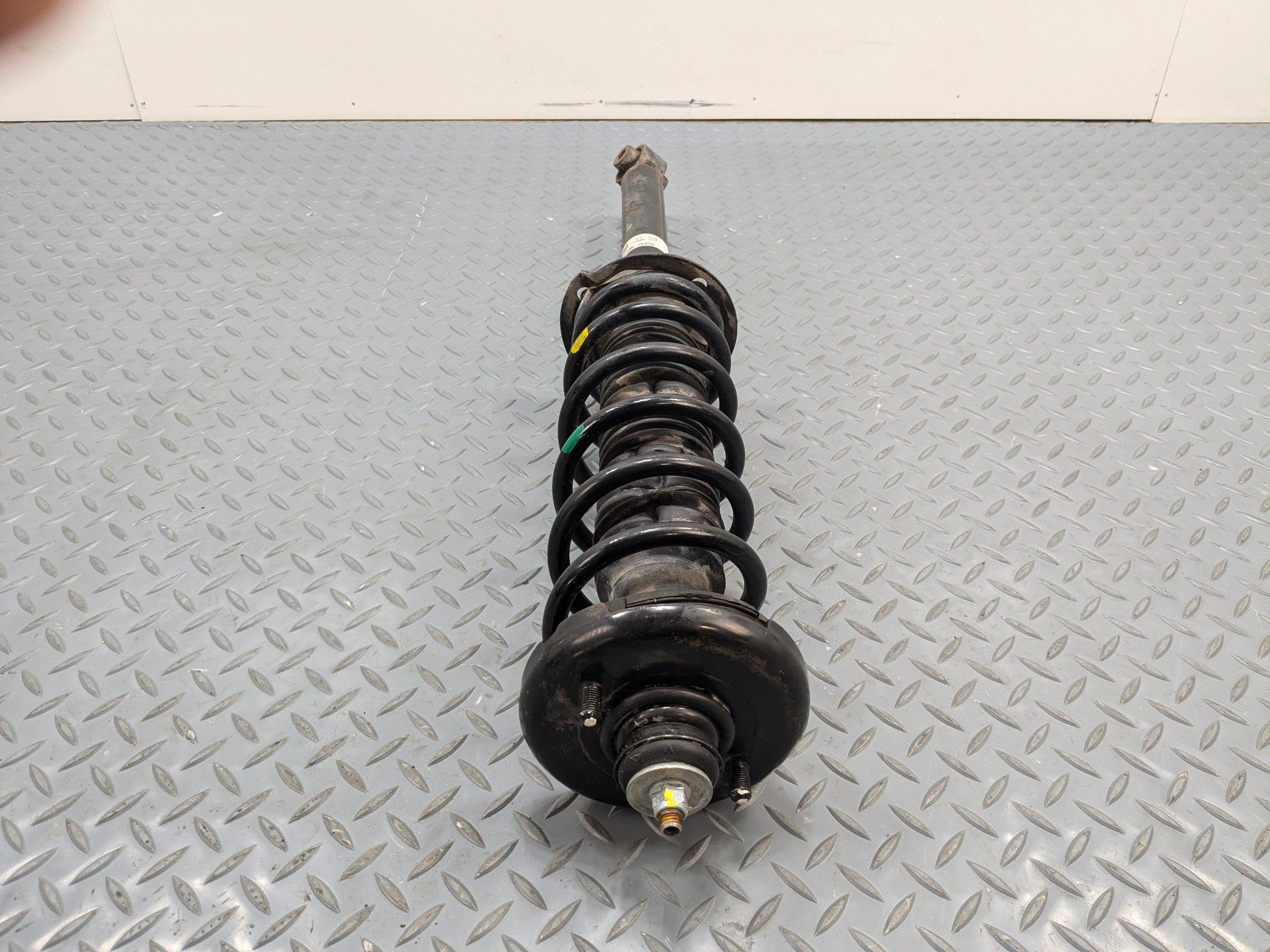 04 - 08 OEM ACURA TL REAR RIGHT PASSENGER SIDE SUSPENSION SHOCK STRUT ASSEMBLY
