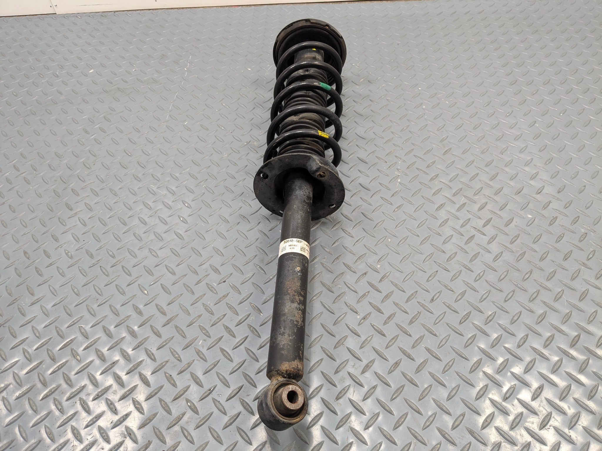 04 - 08 OEM ACURA TL REAR RIGHT PASSENGER SIDE SUSPENSION SHOCK STRUT ASSEMBLY