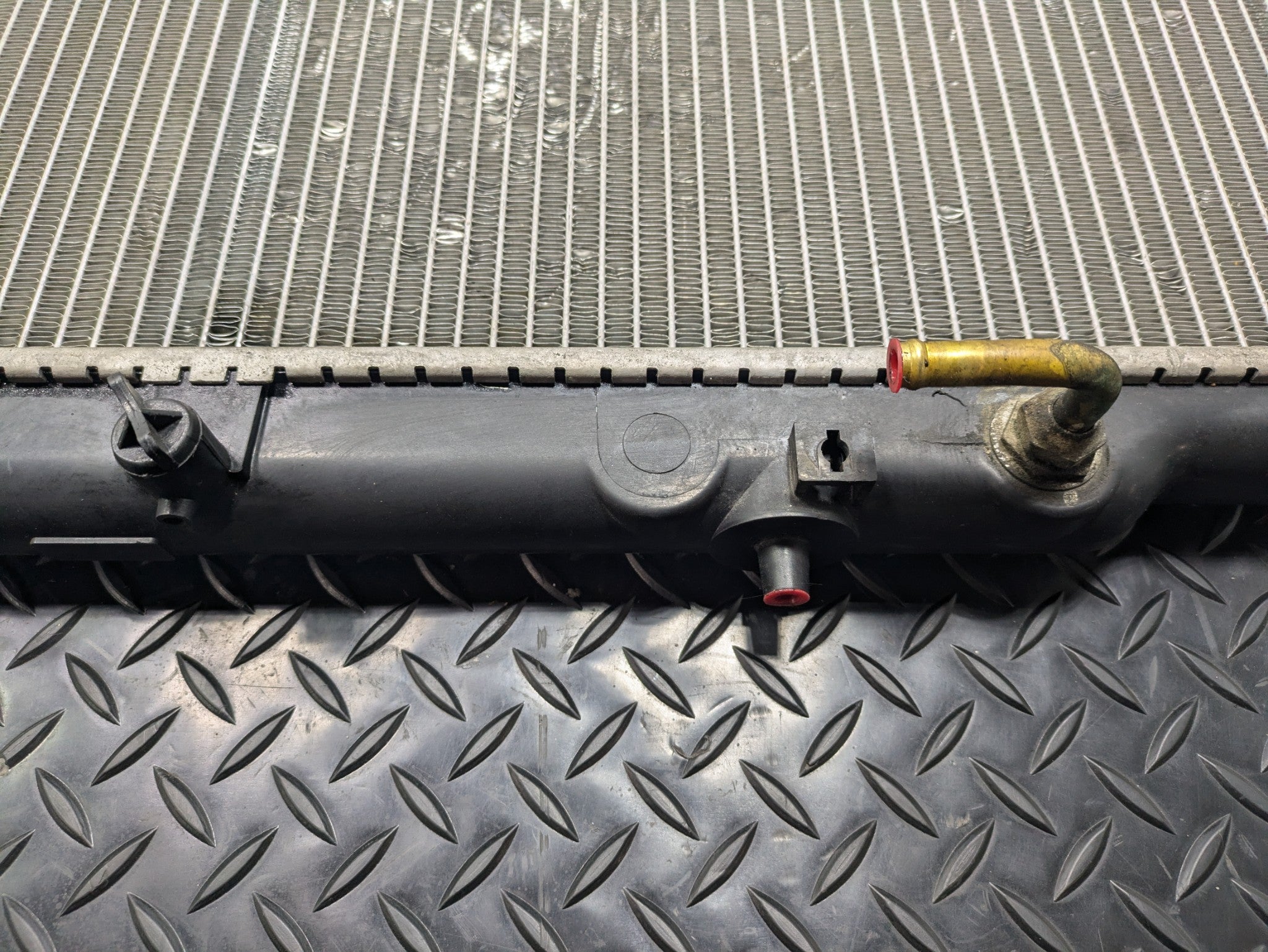 2004 - 2008 OEM ACURA TL 3.2L ENGINE MOTOR COOLANT COOLING RADIATOR