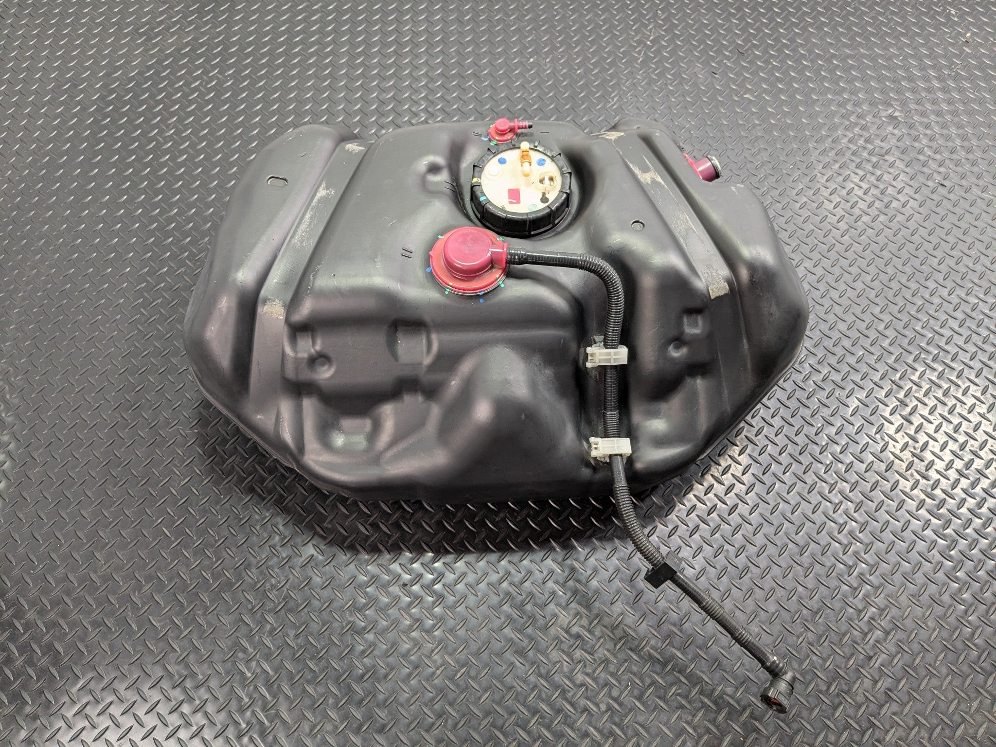 2004 - 2008 OEM ACURA TL GASOLINE GAS FUEL TANK ASSEMBLY