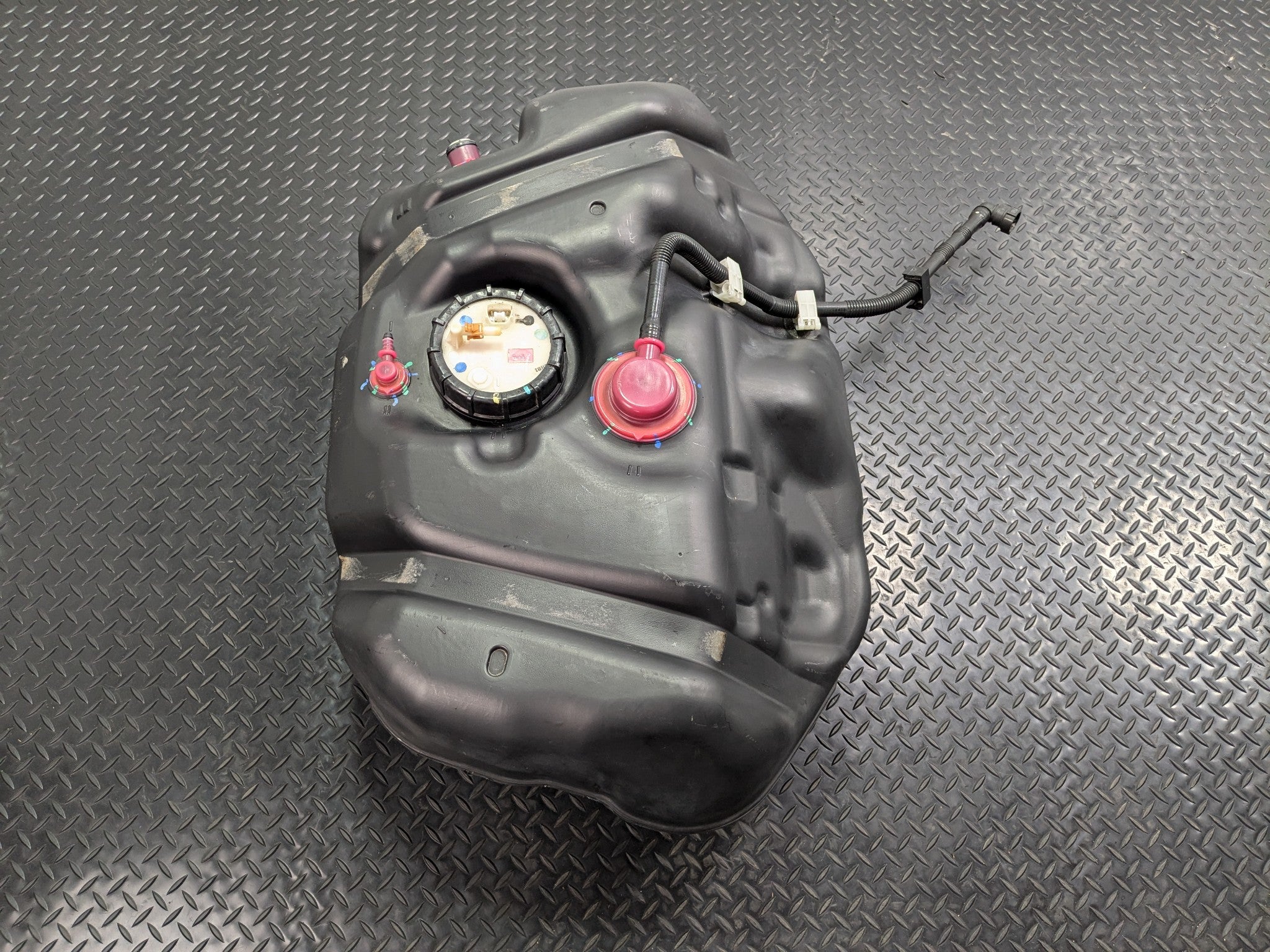 2004 - 2008 OEM ACURA TL GASOLINE GAS FUEL TANK ASSEMBLY
