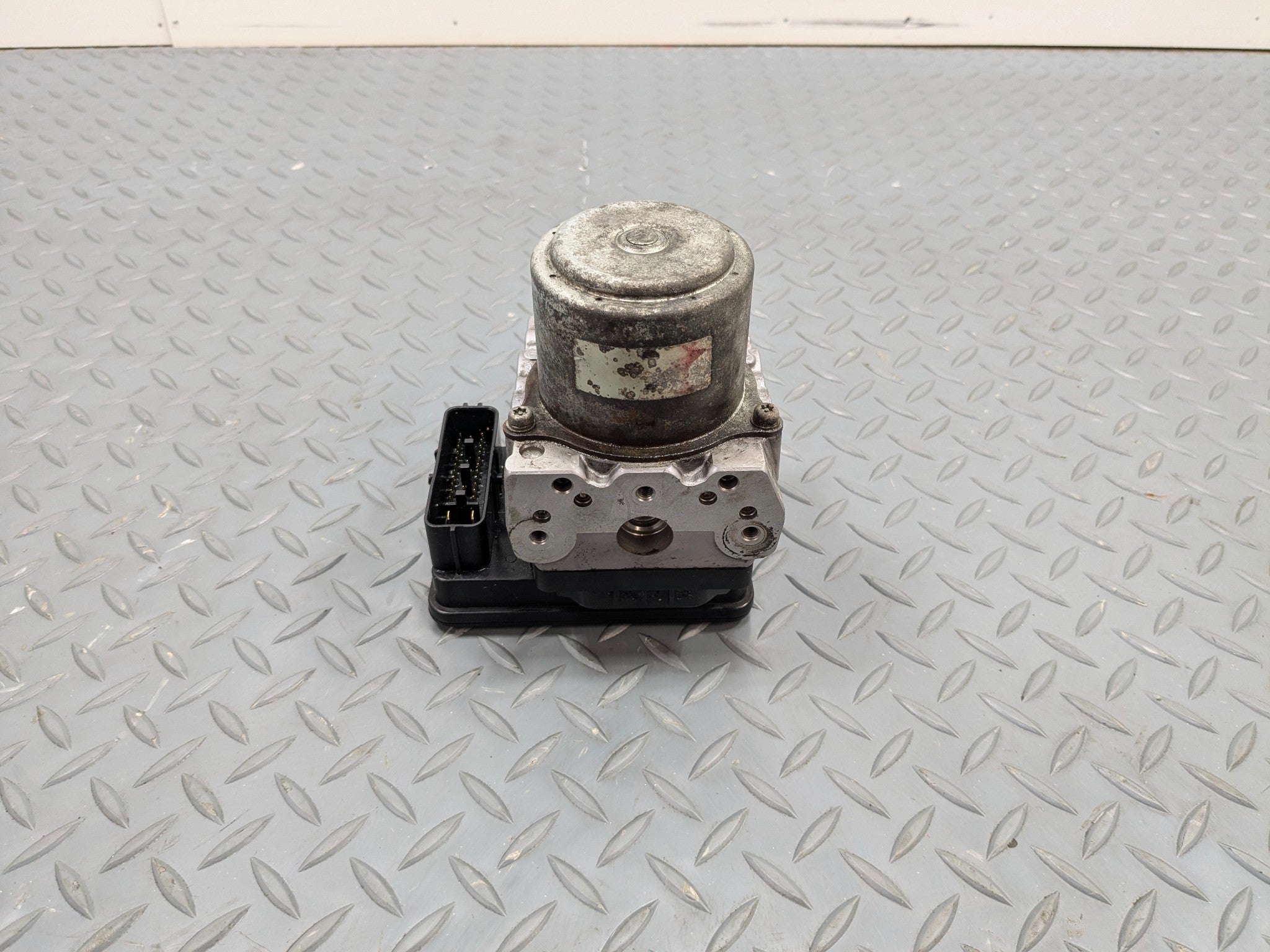 2004 - 2008 OEM ACURA TL ABS ANTI-LOCK BRAKE PUMP CONTROL MODULE