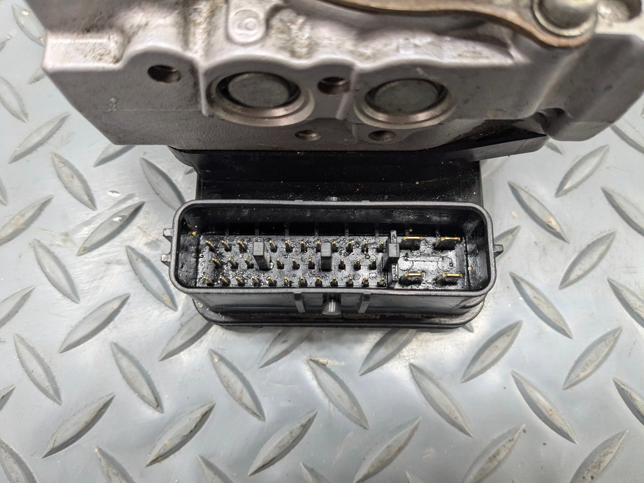 2004 - 2008 OEM ACURA TL ABS ANTI-LOCK BRAKE PUMP CONTROL MODULE