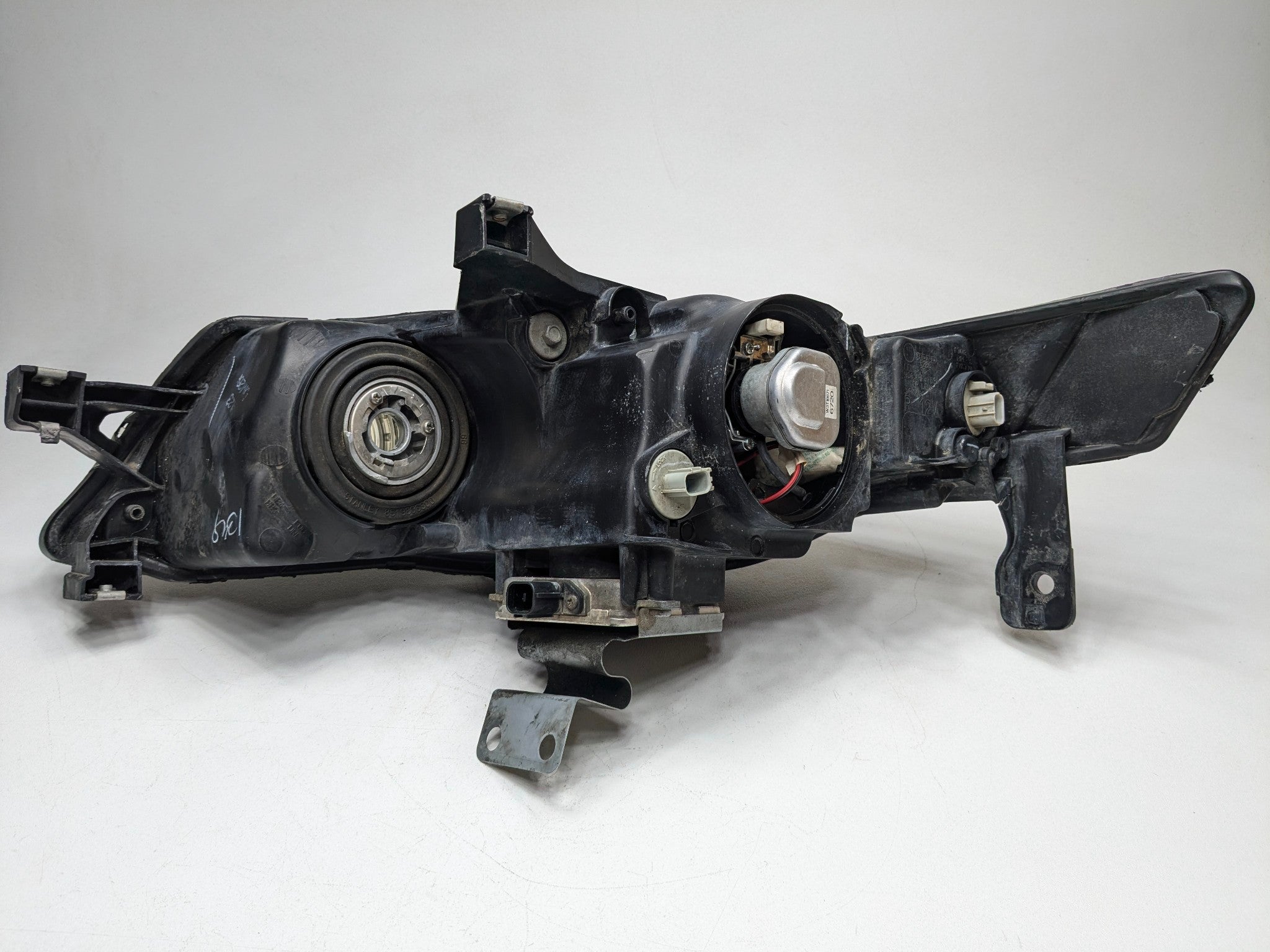 2004 - 2008 OEM ACURA TL FRONT RIGHT PASSENGER SIDE HEADLAMP ASSEMBLY