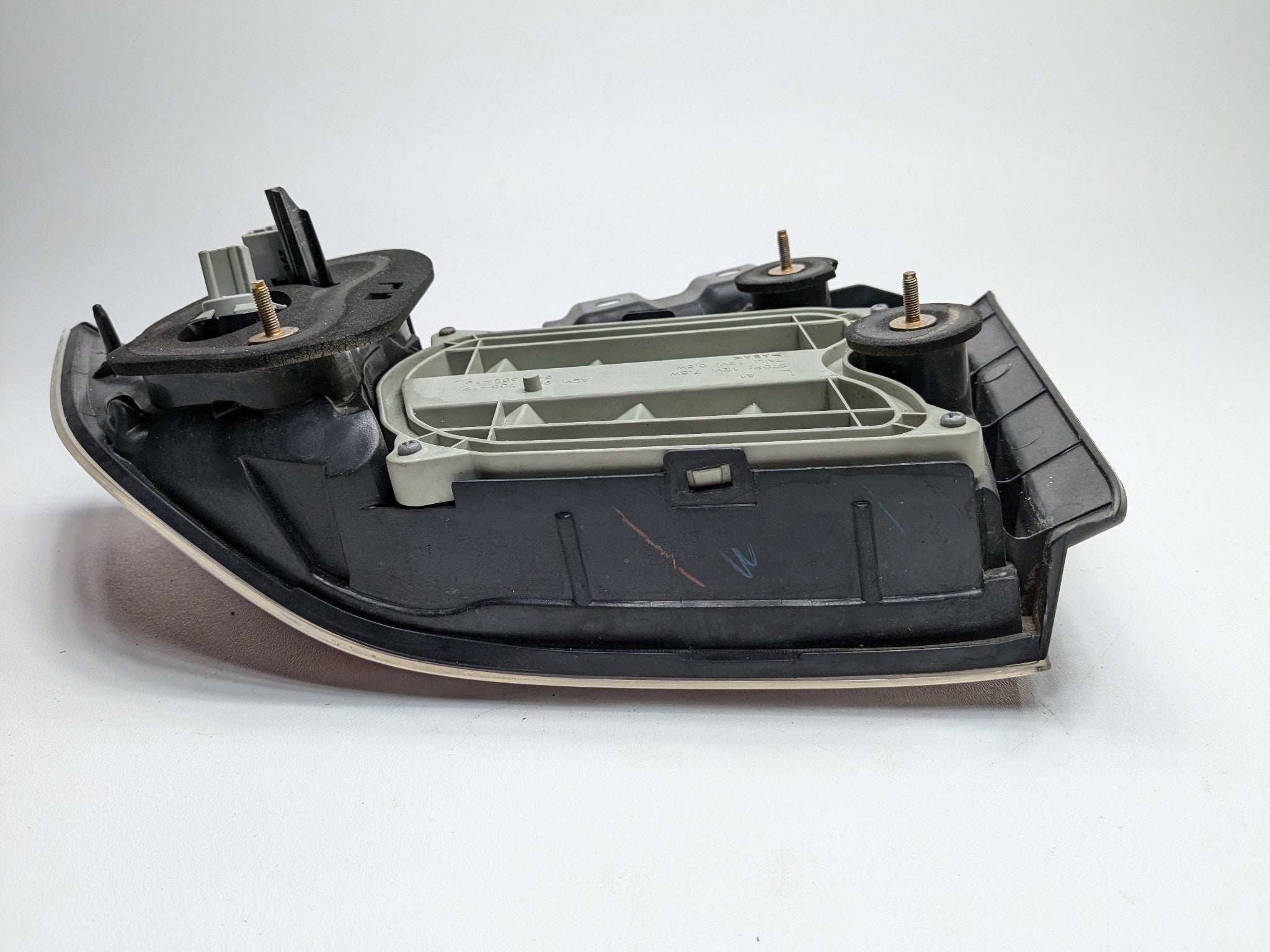 2004 - 2008 OEM ACURA TL REAR LEFT DRIVER SIDE TAIL LIGHT ASSEMBLY