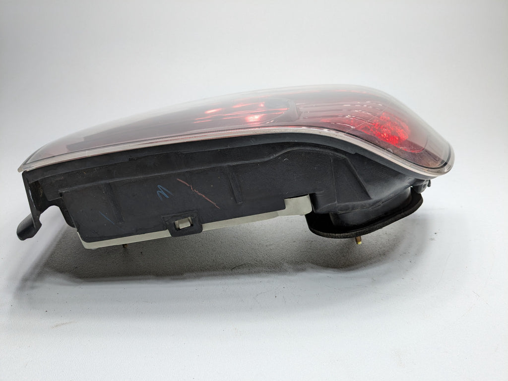 2004 - 2008 OEM ACURA TL REAR LEFT DRIVER SIDE TAIL LIGHT ASSEMBLY