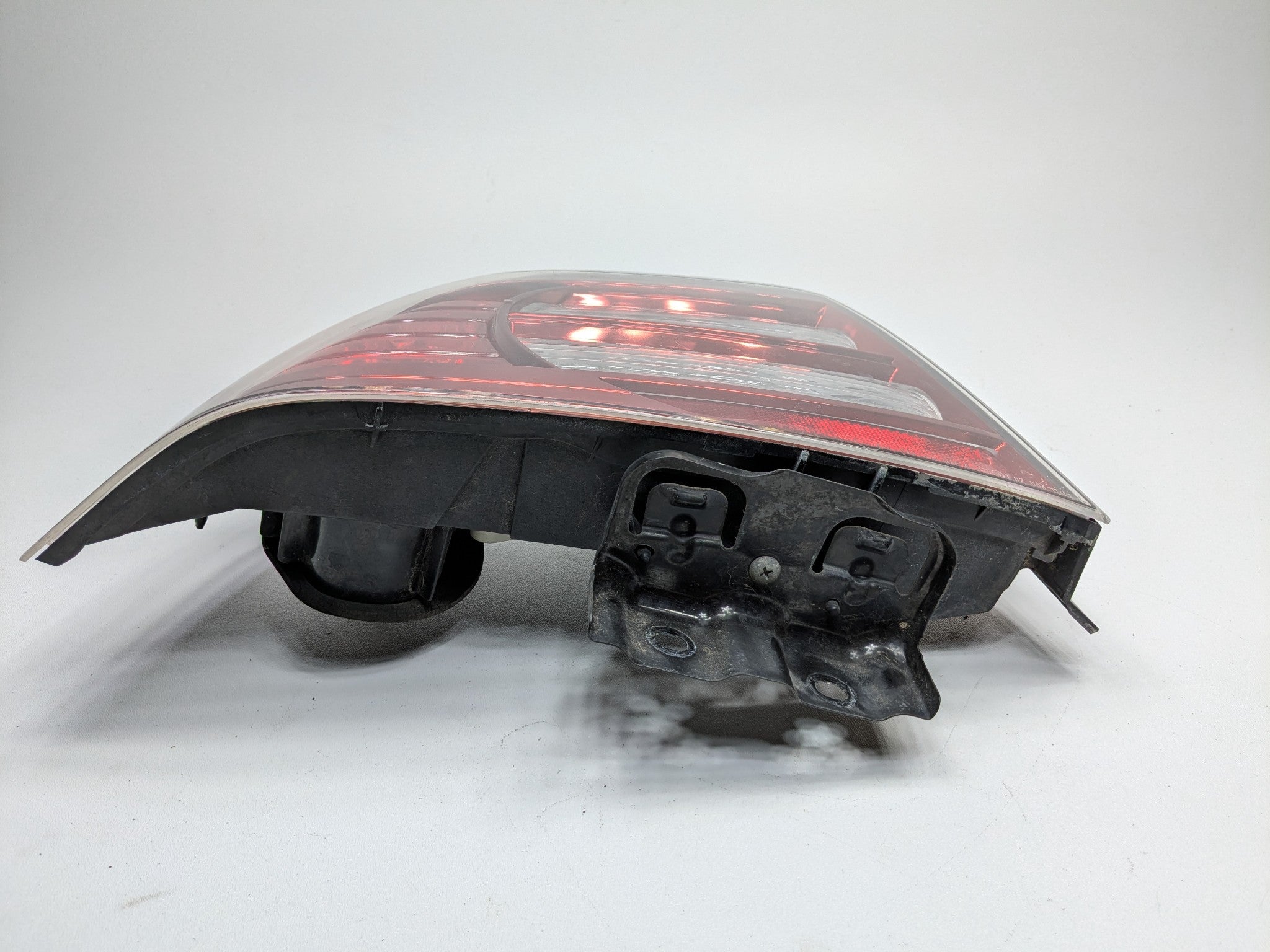 2004 - 2008 OEM ACURA TL REAR LEFT DRIVER SIDE TAIL LIGHT ASSEMBLY