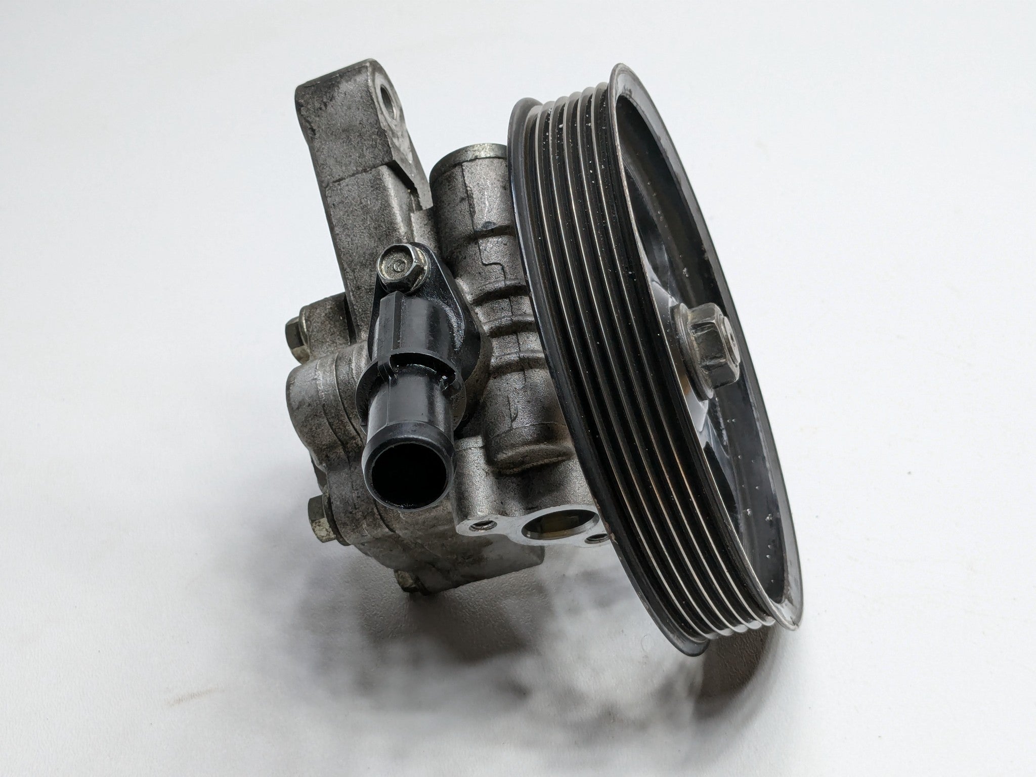 2004 - 2008 OEM ACURA TL POWER STEERING PUMP ASSEMBLY