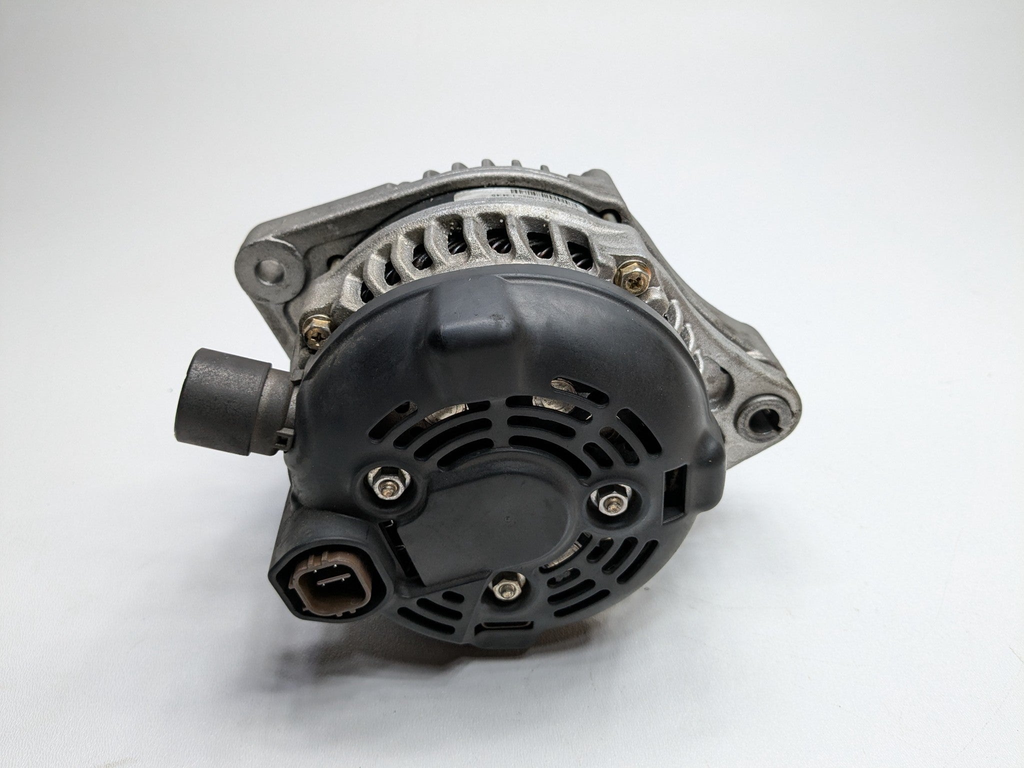 2004 - 2008 OEM ACURA TL POWER GENERATOR ENGINE MOTOR ALTERNATOR ASSEMBLY