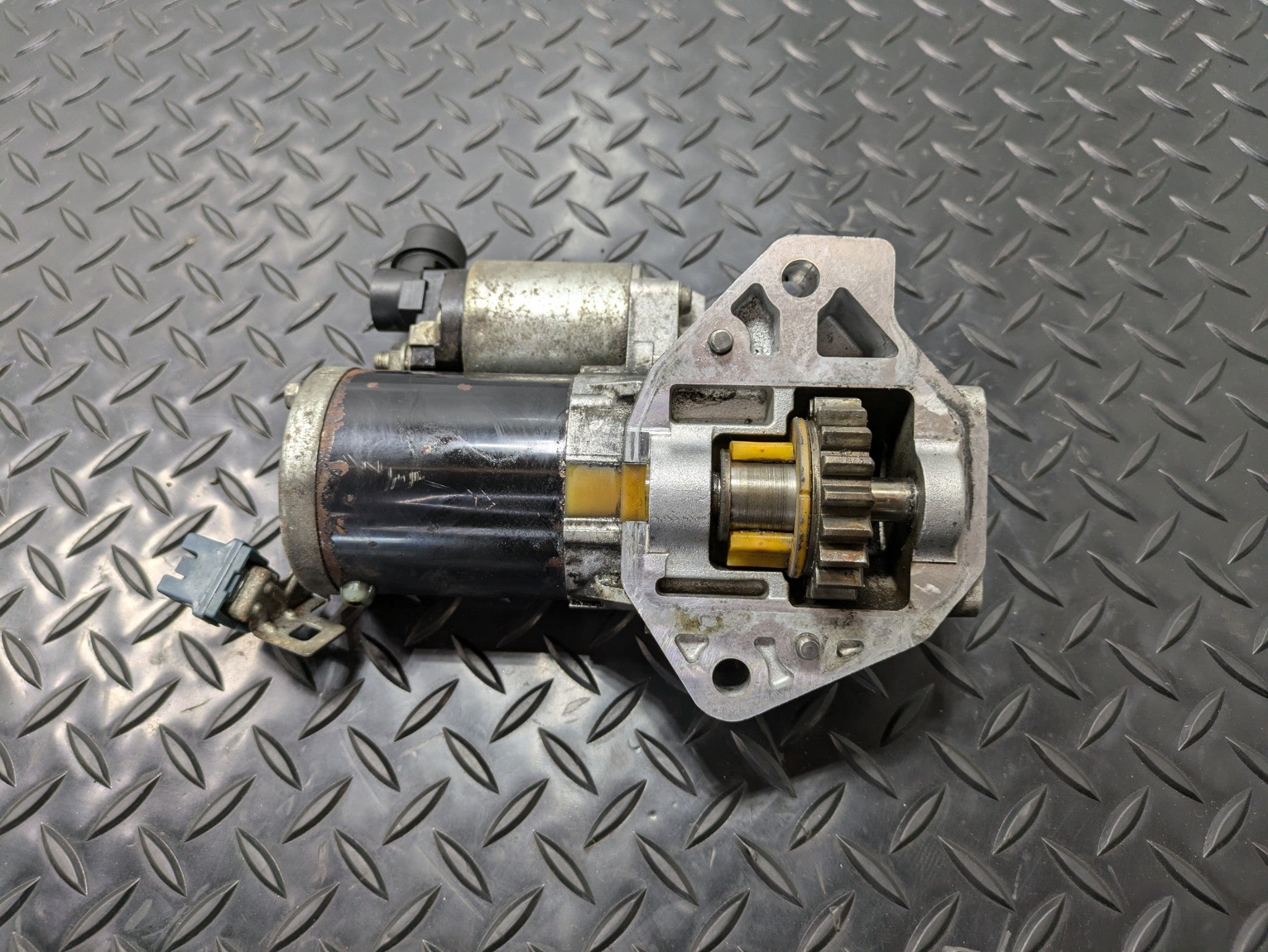 2004 - 2008 OEM ACURA TL TYPE S ENGINE START STARTER MOTOR BOSCH ASSEMBLY