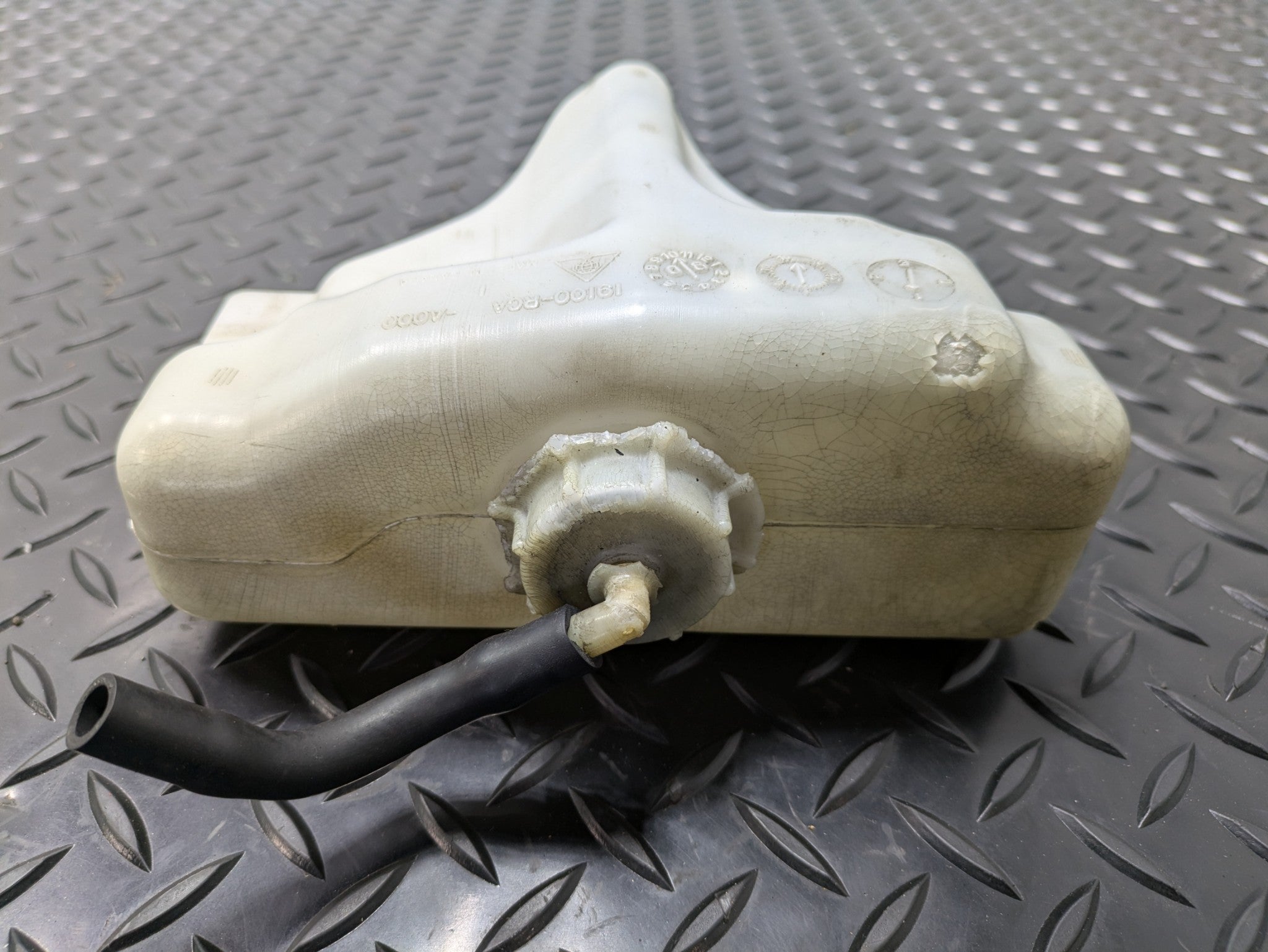 2004 - 2008 OEM ACURA TL COOLANT OVERFLOW RESERVOIR RECOVERY TANK BOTTLE