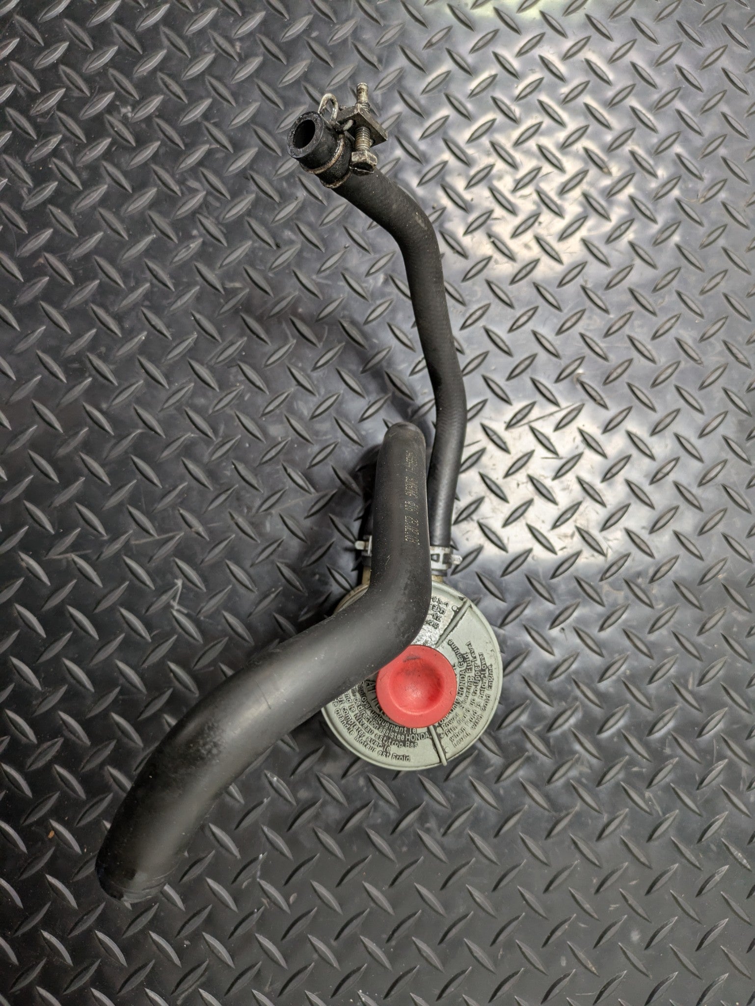 2004 - 2008 ACURA TL POWER STEERING FLUID PUMP RESERVOIR SUCTION HOSE