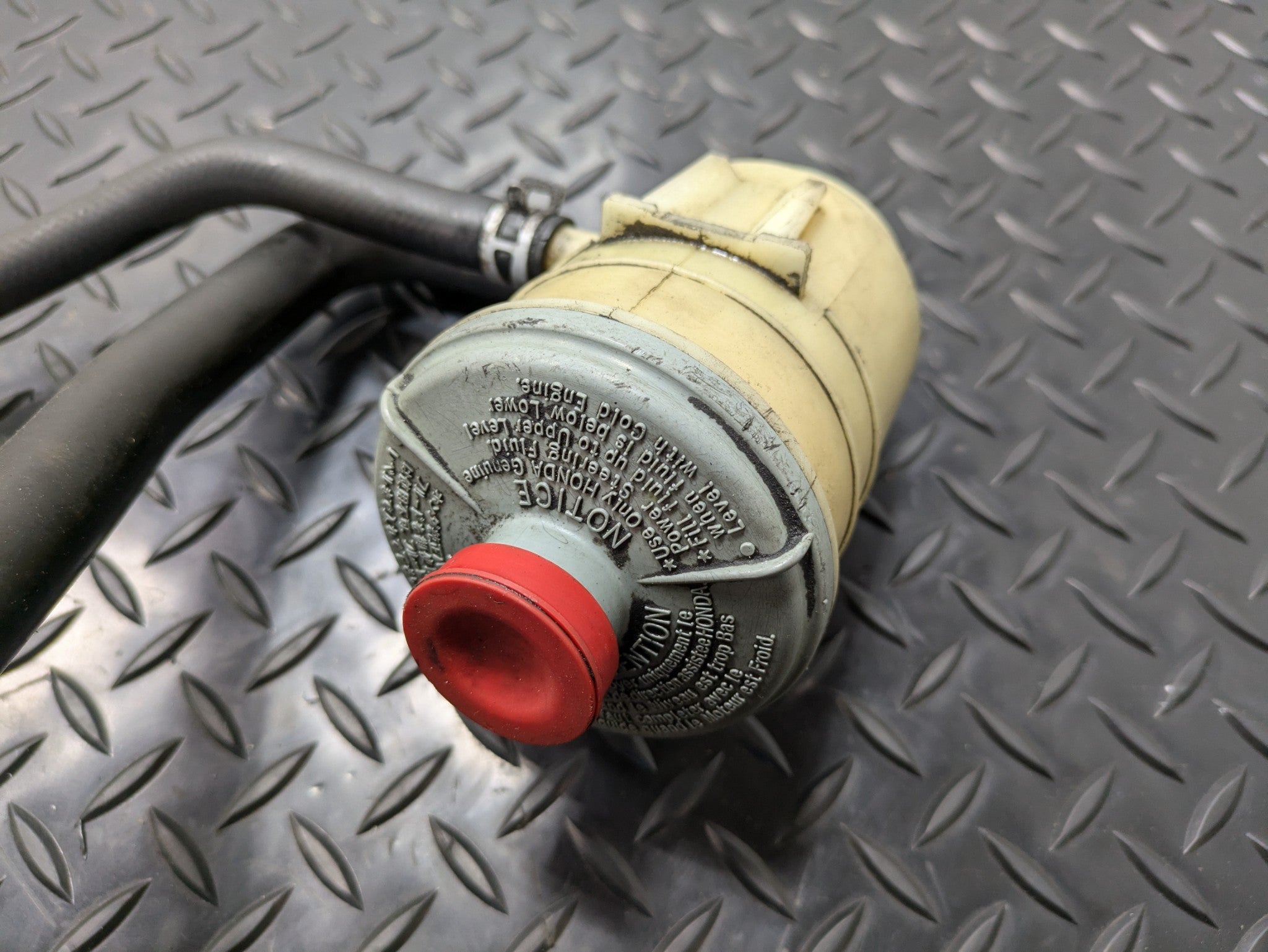 2004 - 2008 ACURA TL POWER STEERING FLUID PUMP RESERVOIR SUCTION HOSE