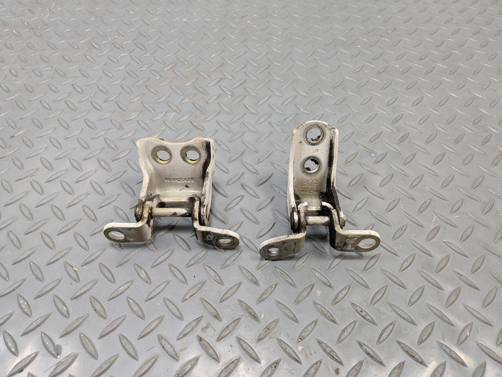 2004 - 2008 OEM ACURA TL FRONT RIGHT PASSENGER UPPER AND LOWER DOOR HINGE SET