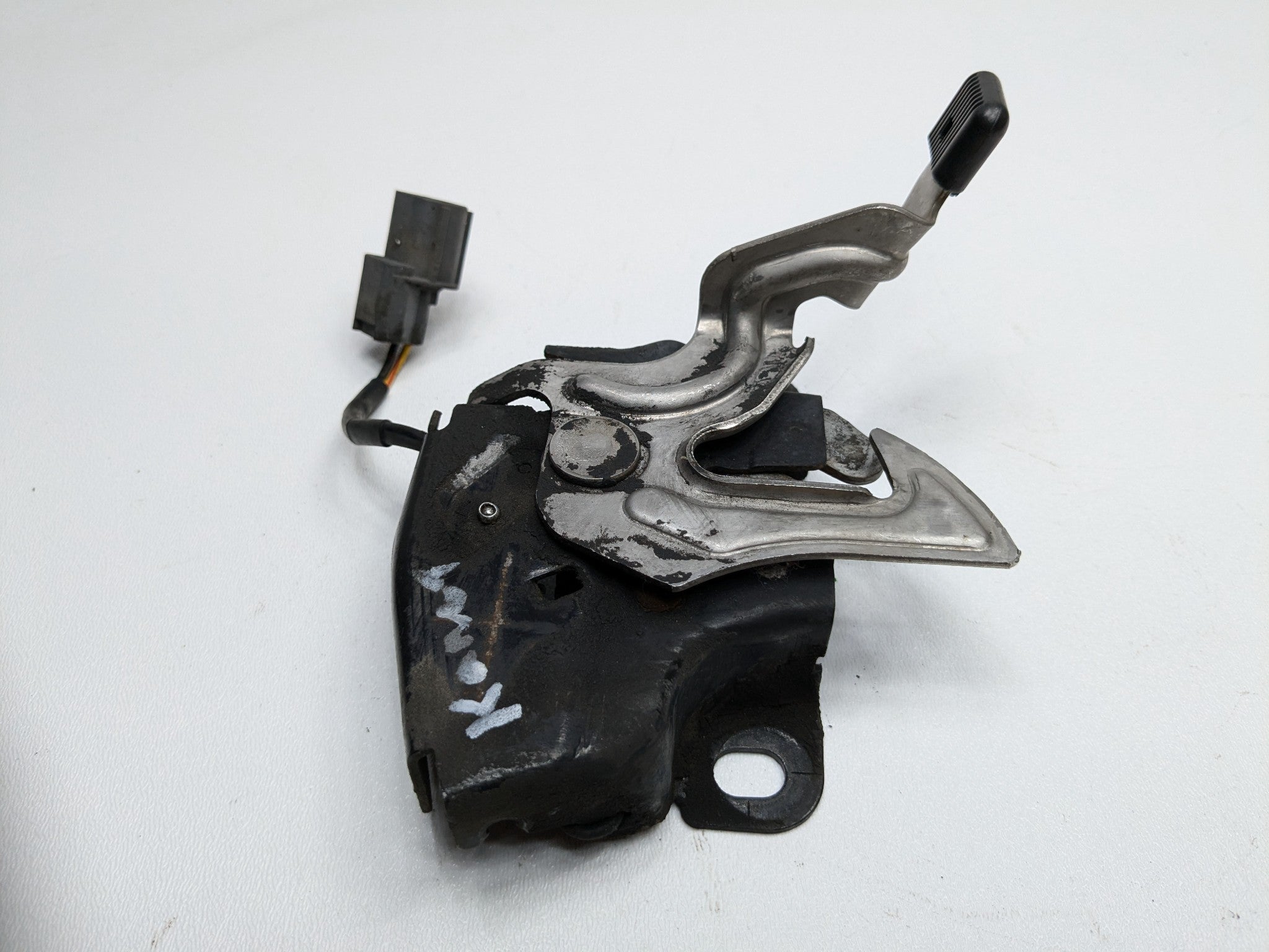 2004 - 2008 OEM ACURA TL FRONT HOOD LOCK LATCH RELEASE ACTUATOR