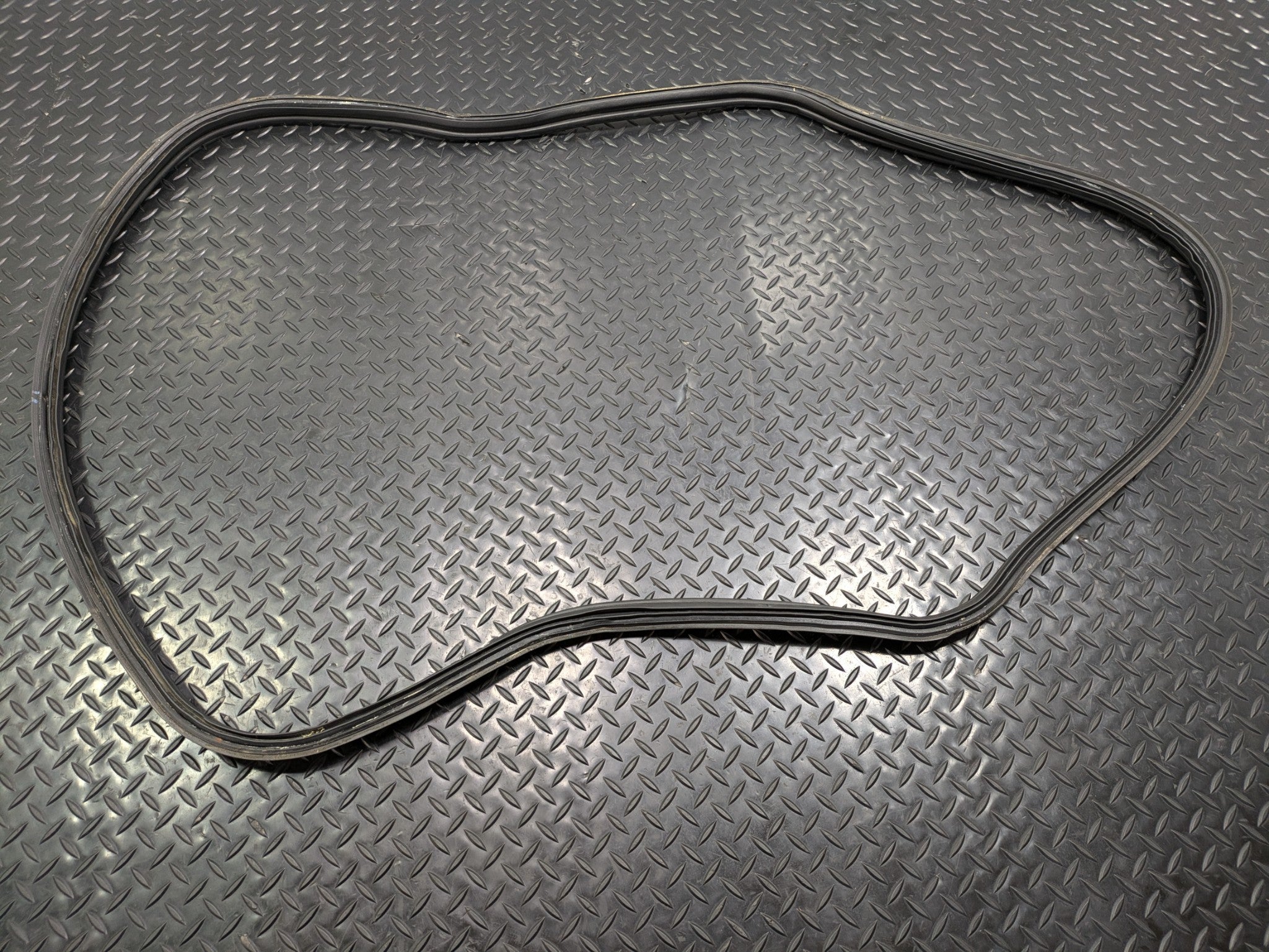 2004 - 2008 OEM ACURA TL REAR TRUNK TAILGATE SEAL WEATHER STRIPPING