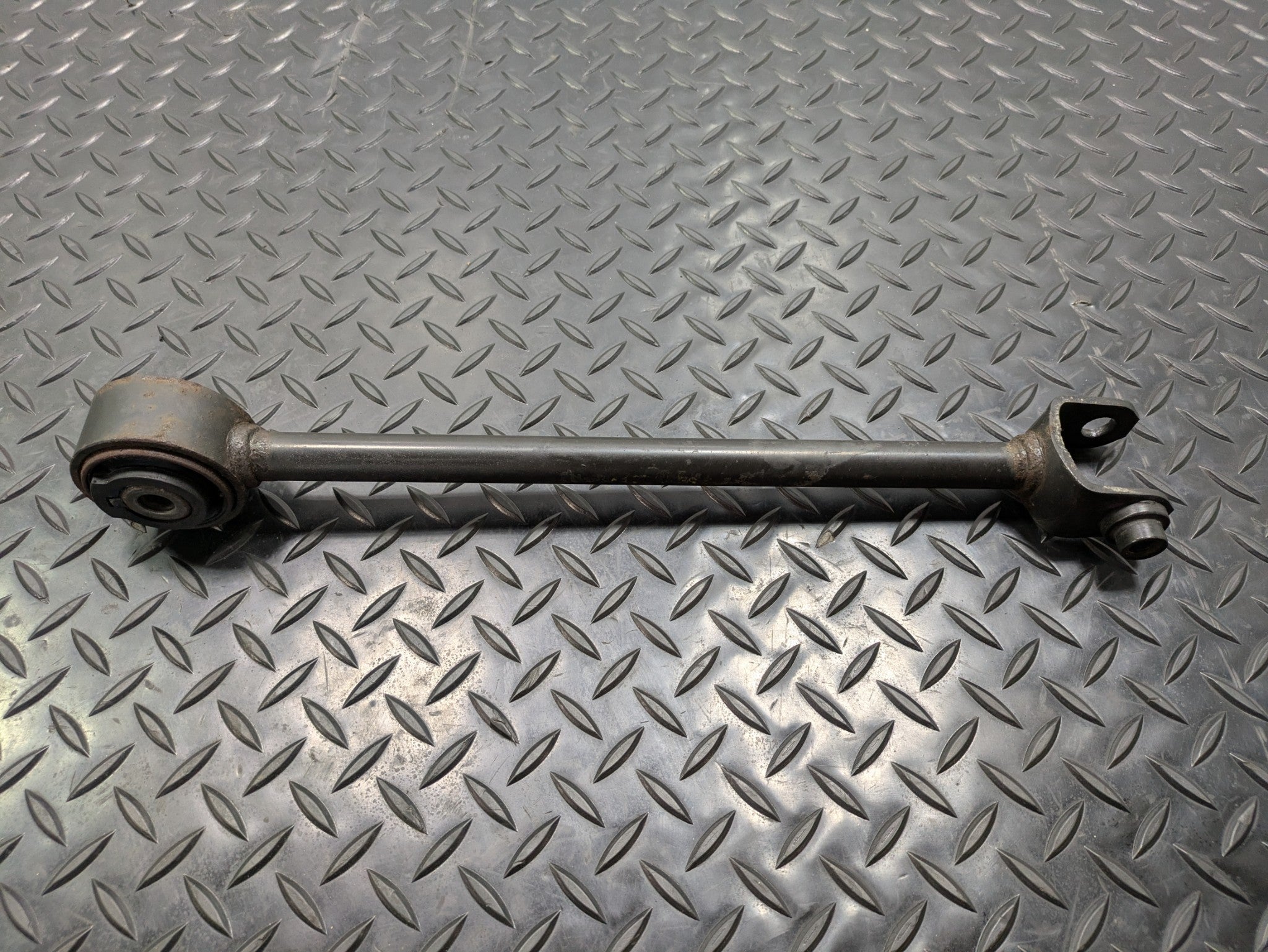 2004 - 2008 OEM ACURA TL REAR LEFT DRIVER SIDE REARWARD LEADING CONTROL ARM
