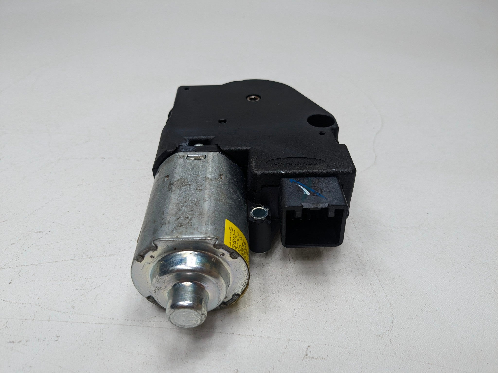 2004 - 2008 OEM ACURA TL SUNROOF SLIDING WINDOW MOTOR ASSEMBLY