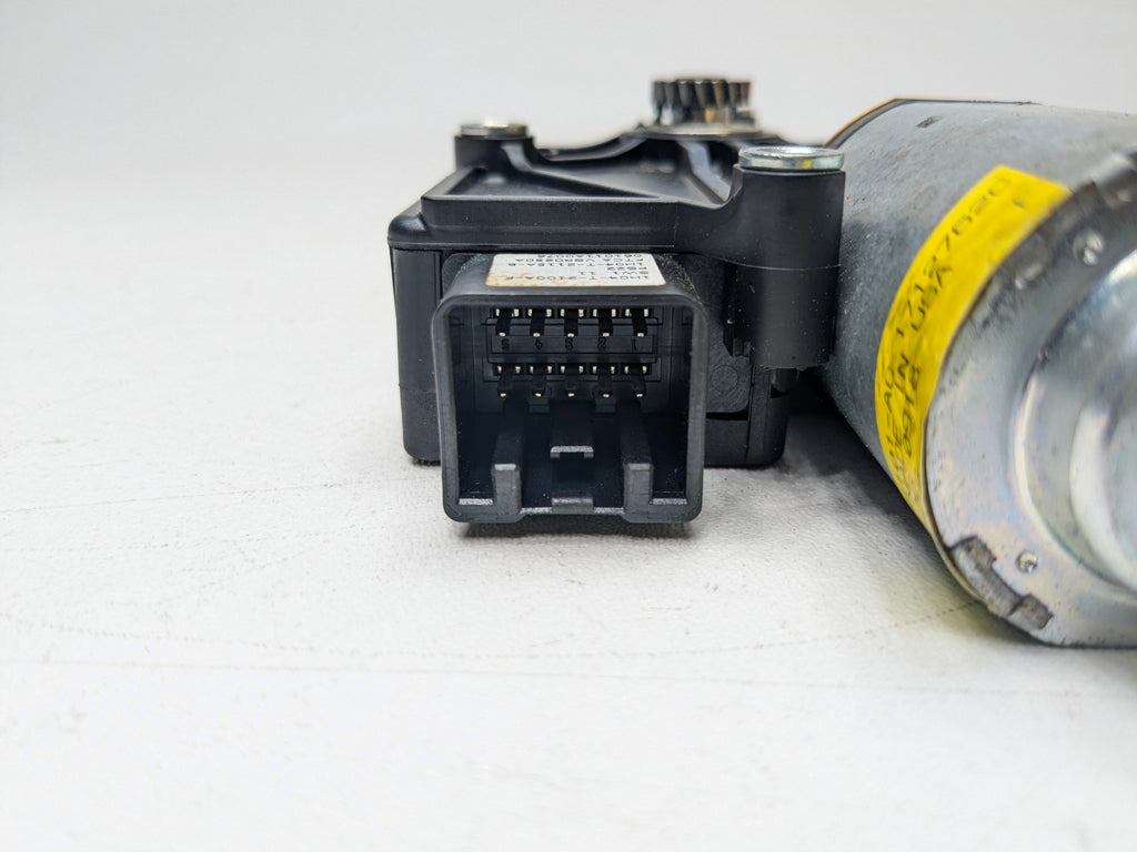 2004 - 2008 OEM ACURA TL SUNROOF SLIDING WINDOW MOTOR ASSEMBLY