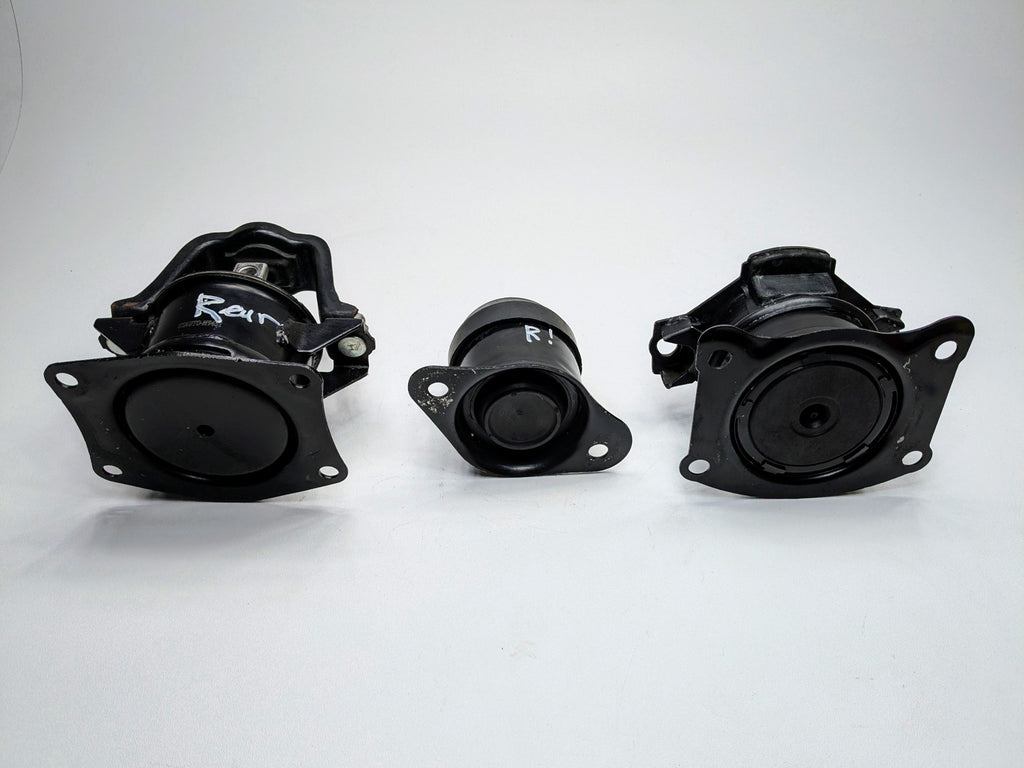 2004 - 2008 OEM ACURA TL FRONT AND REAR ENGINE MOTOR MOUNT RUBBER SET OF 3