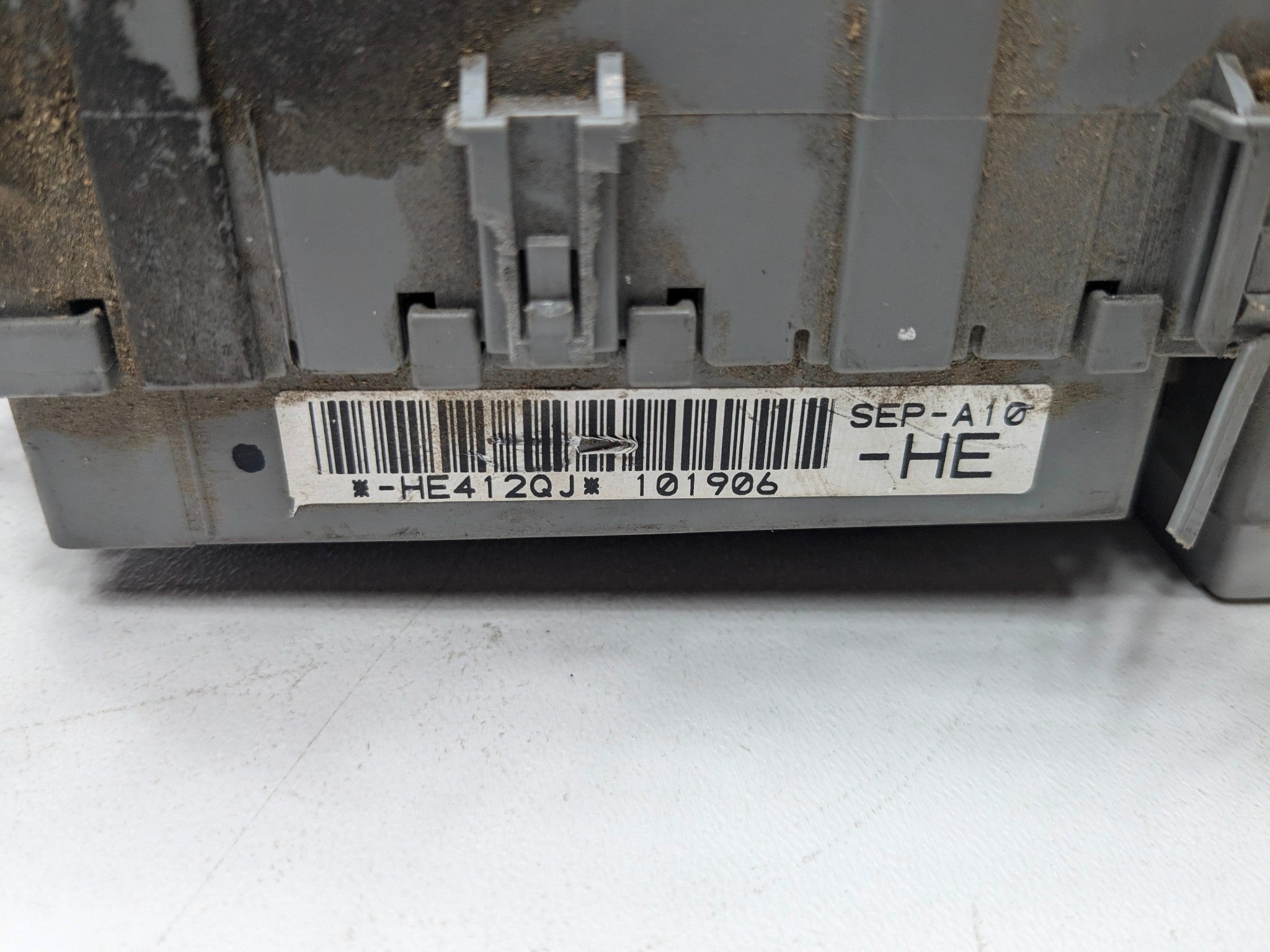 2004 - 2008 OEM ACURA TL CABIN FUSE JUNCTION BOX RELAY BLOCK