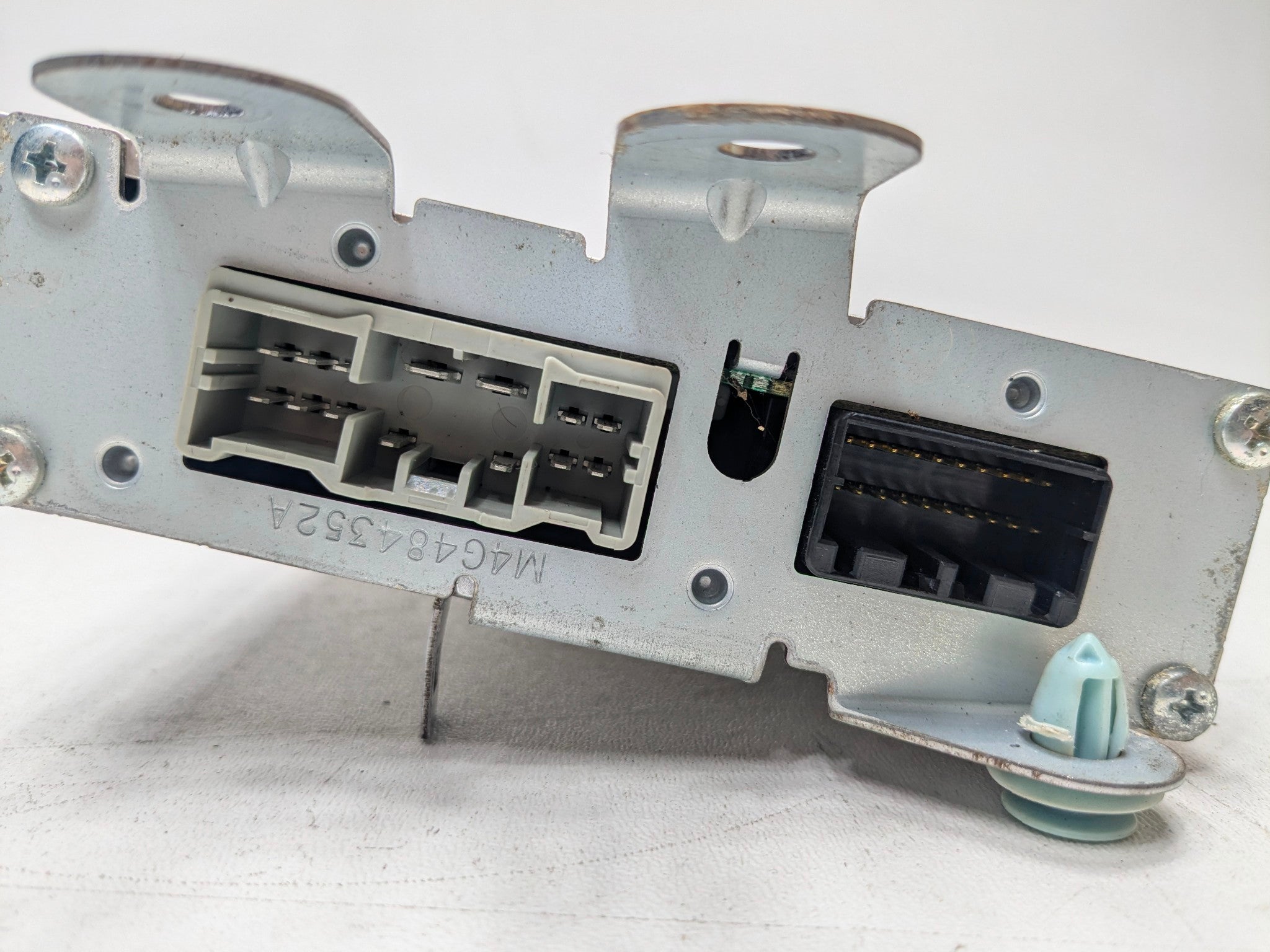 2004 - 2008 OEM ACURA TL RADIO AUDIO STEREO SOUND SYSTEM AMPLIFIER MODULE