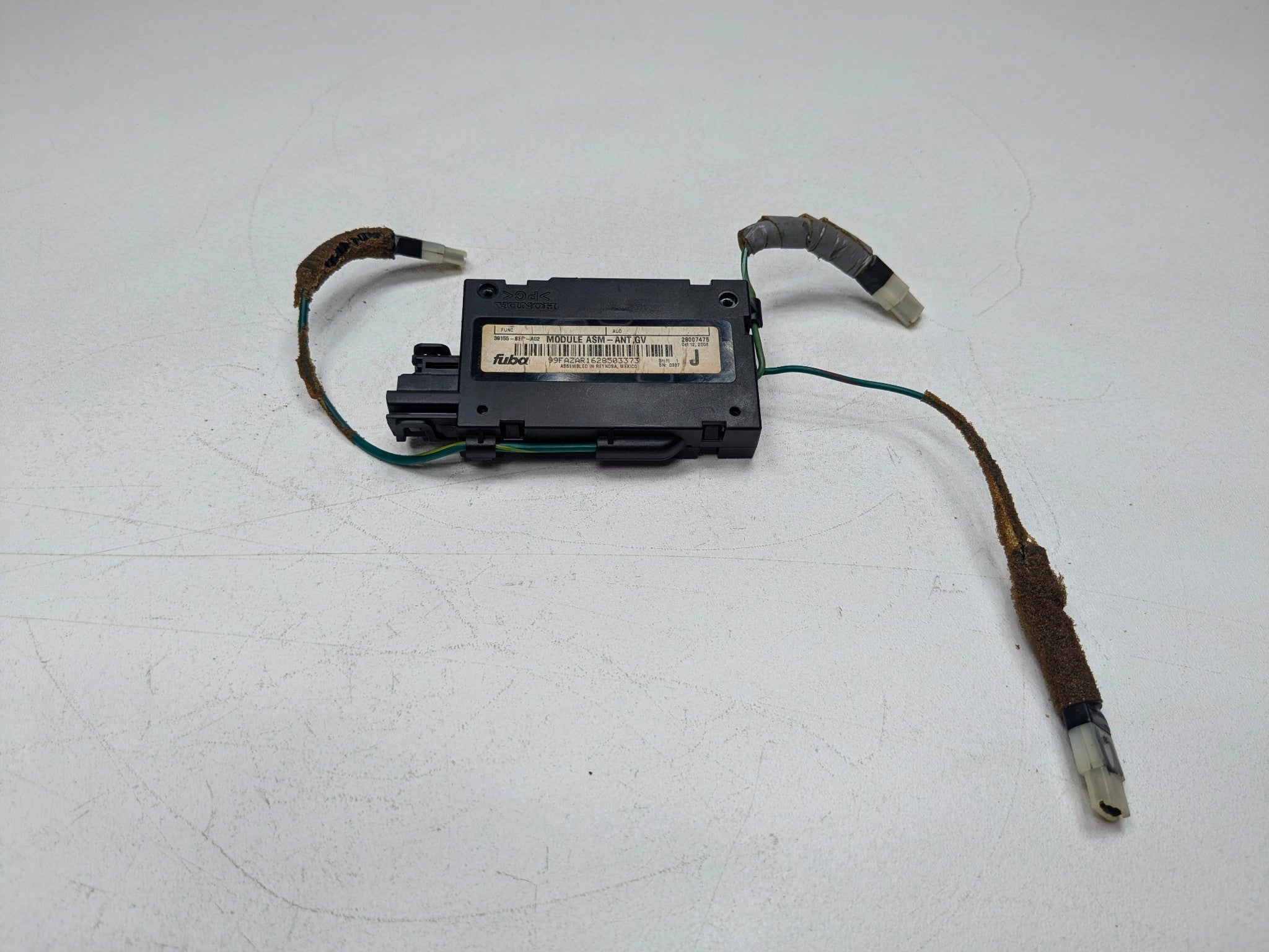2004 - 2008 OEM ACURA TL FM RADIO ANTENNA CONTROL MODULE