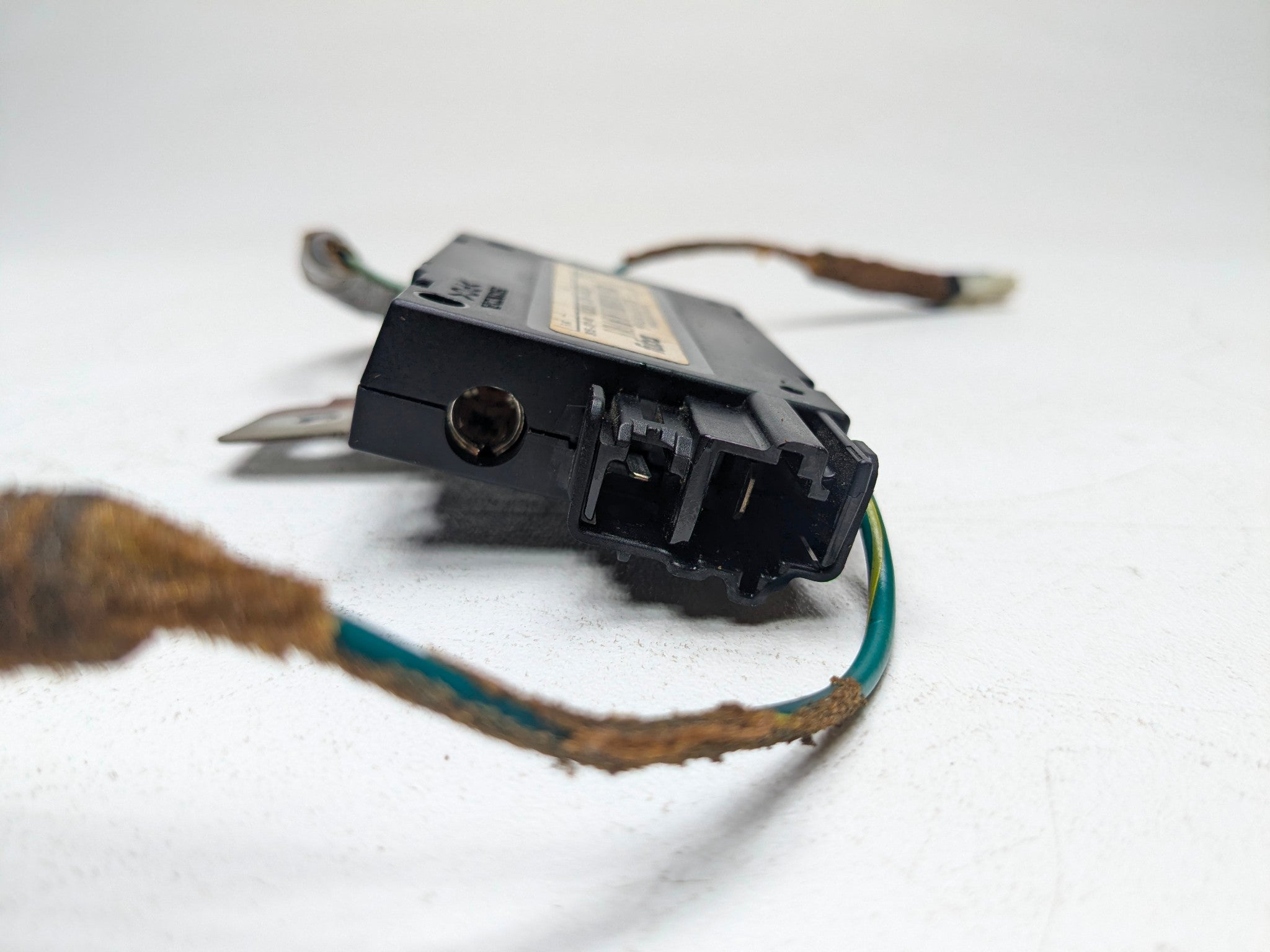 2004 - 2008 OEM ACURA TL FM RADIO ANTENNA CONTROL MODULE