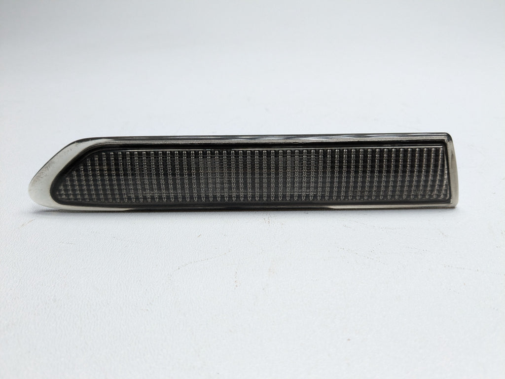 2004 - 2008 OEM ACURA TL FRONT PASSENGER RIGHT SIDE MARKER LIGHT LAMP