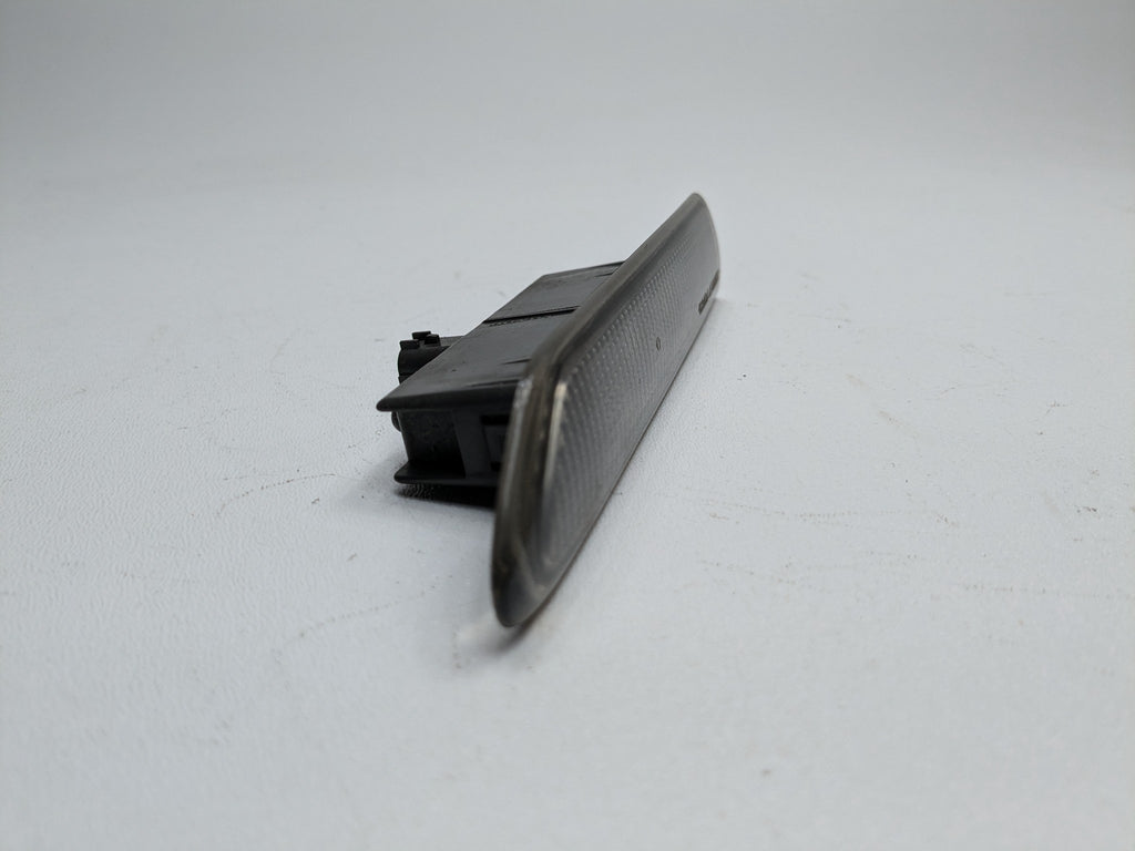 2004 - 2008 OEM ACURA TL FRONT PASSENGER RIGHT SIDE MARKER LIGHT LAMP