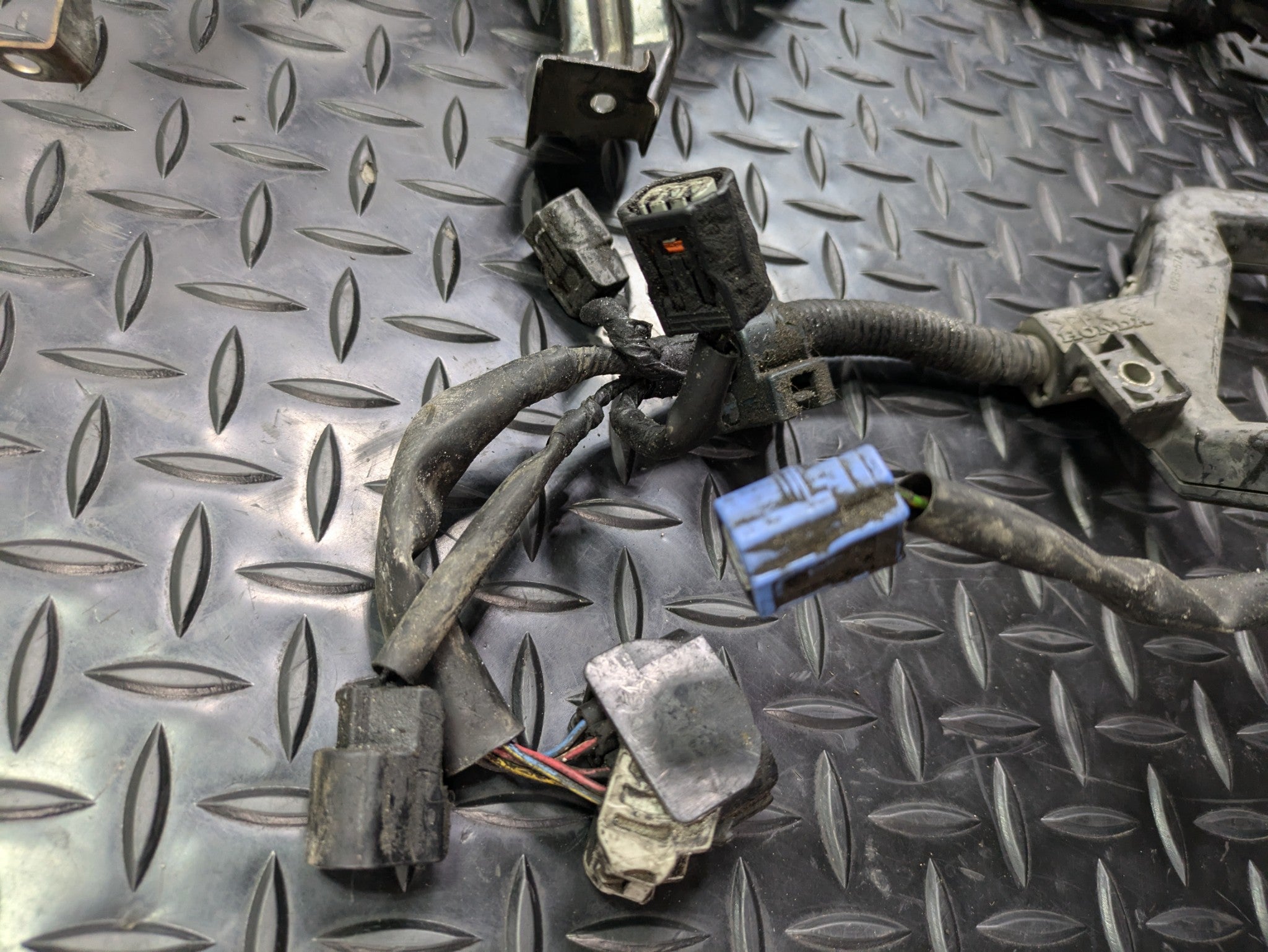 2004 - 2008 OEM ACURA TL ENGINE CONTROL WIRE HARNESS