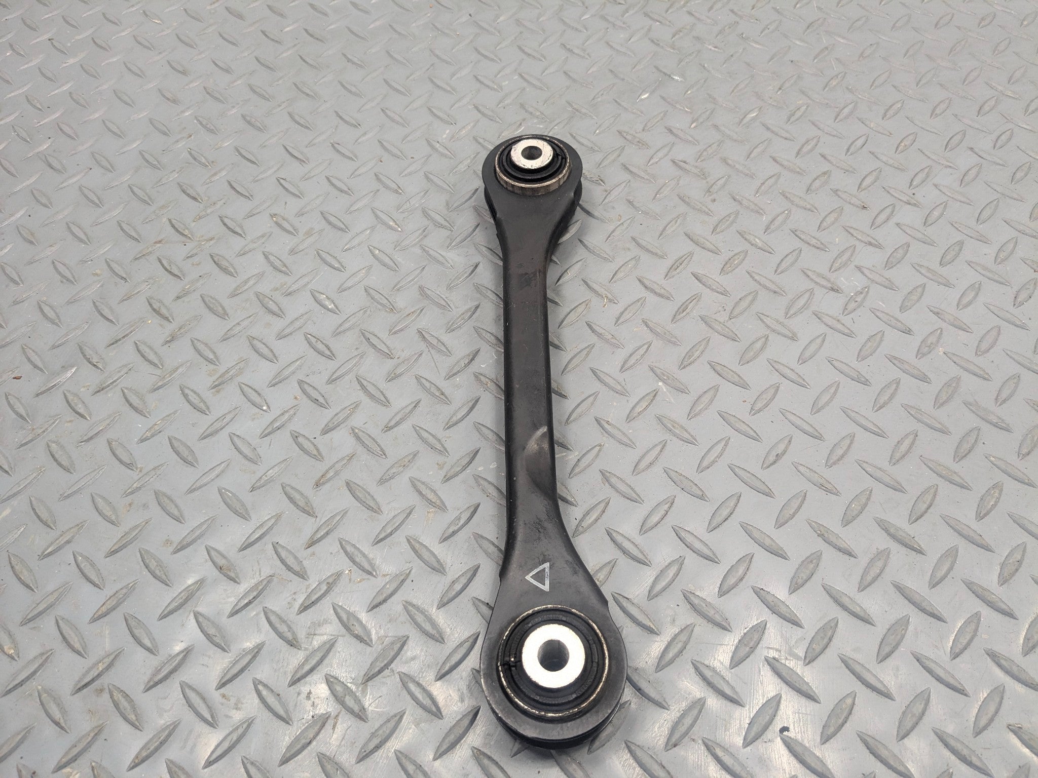 2008 - 2011 OEM AUDI A4 REAR RIGHT PASSENGER SIDE LOWER CONTROL ARM