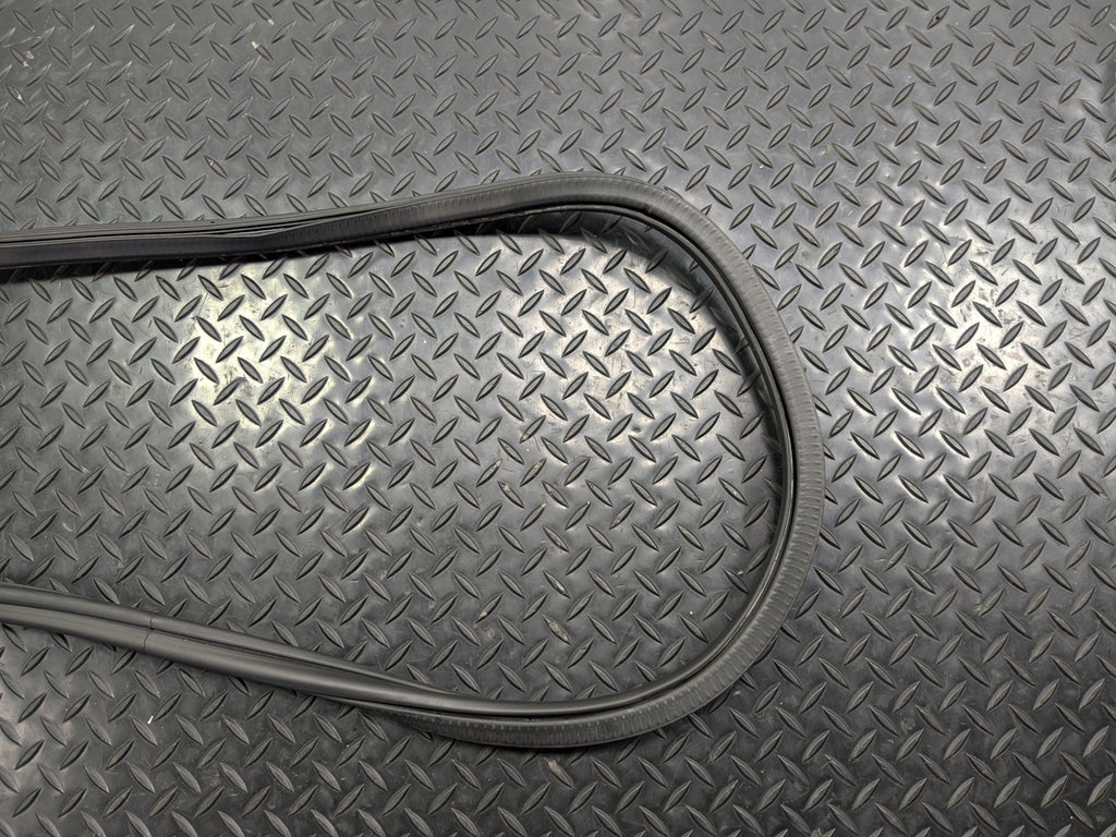 2008 - 2011 OEM AUDI A4 REAR LEFT DOOR SEAL WEATHER STRIPPING RUBBER