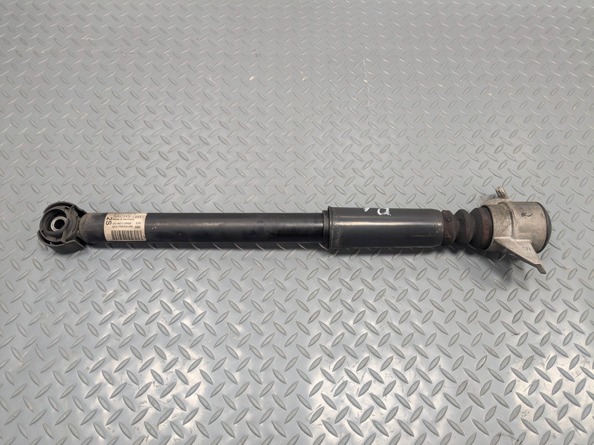 2008 - 2011 OEM AUDI A4 REAR LEFT DRIVER SIDE SUSPENSION SHOCK STRUT ASSEMBLY