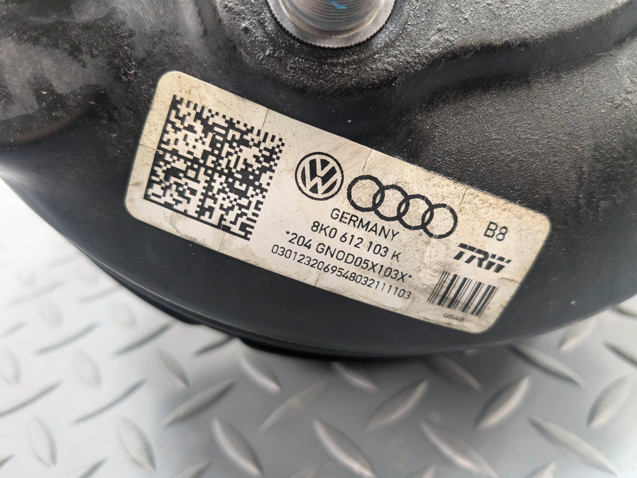 2008 - 2011 OEM AUDI A4 POWER BRAKE BOOSTER ASSEMBLY