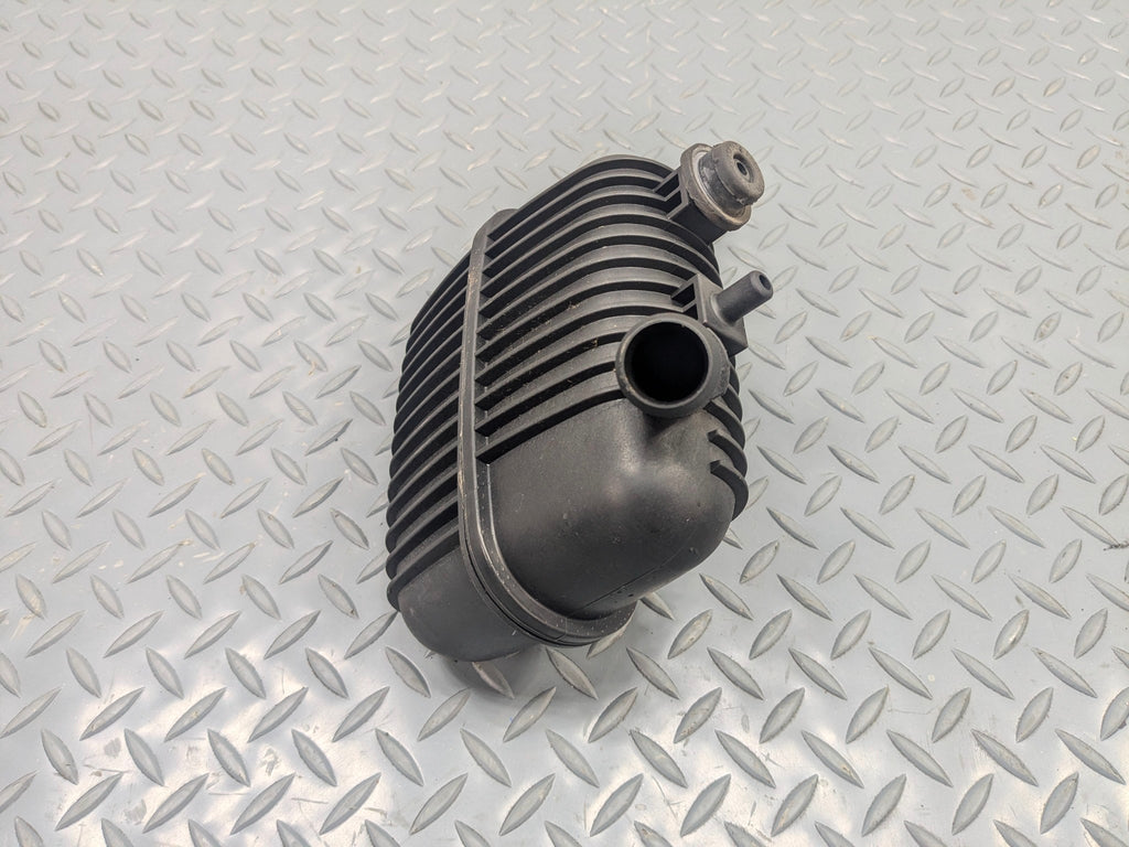 2008 - 2011 OEM AUDI A4 INTERCOOLER VACUUM TANK PULSATION DAMPER
