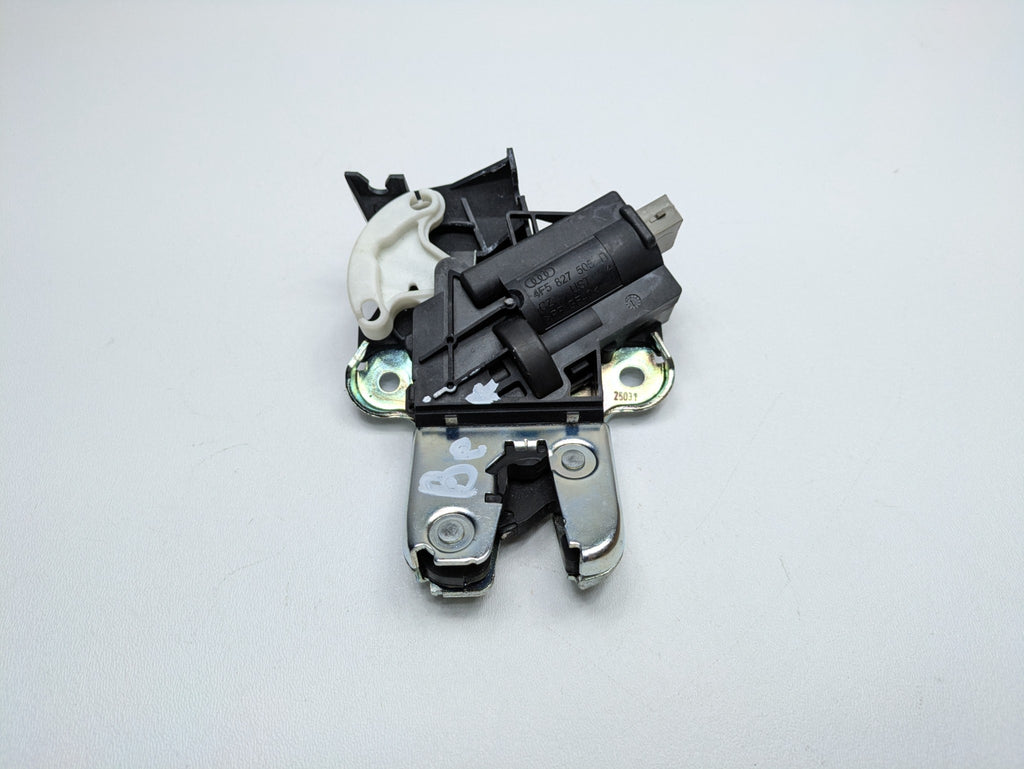 2008 - 2011 OEM AUDI A4 REAR TRUNK LID LATCH LOCK ACTUATOR
