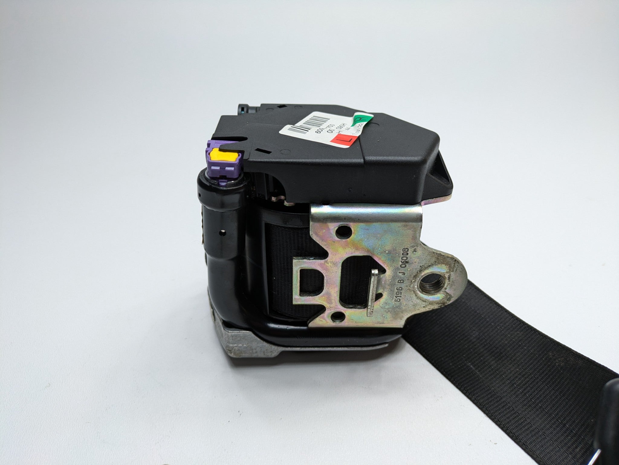 2008 - 2011 OEM AUDI A4 REAR RIGHT PASSENGER SIDE SEAT BELT RETRACTOR ASSEMBLY