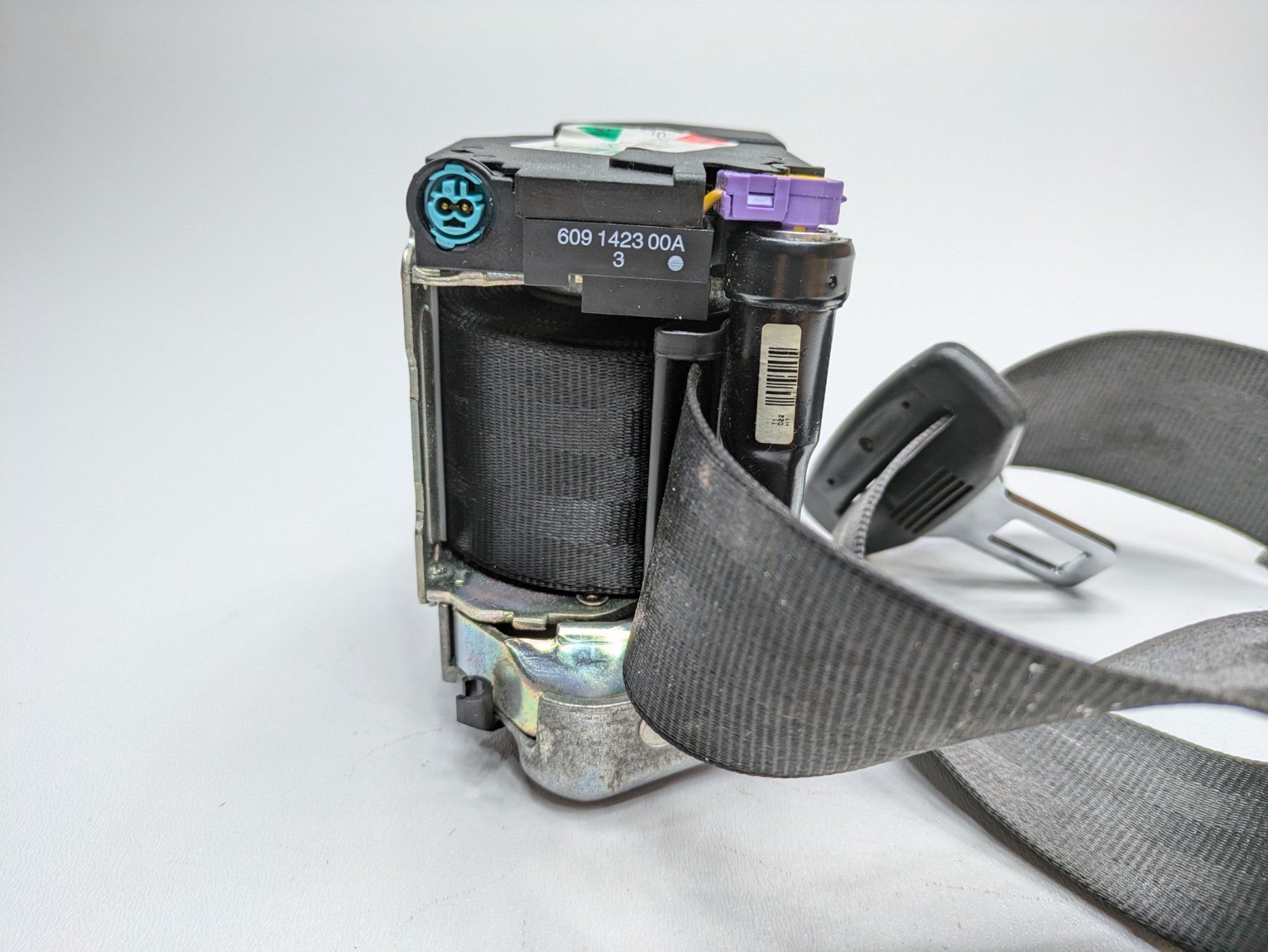 2008 - 2011 OEM AUDI A4 REAR RIGHT PASSENGER SIDE SEAT BELT RETRACTOR ASSEMBLY