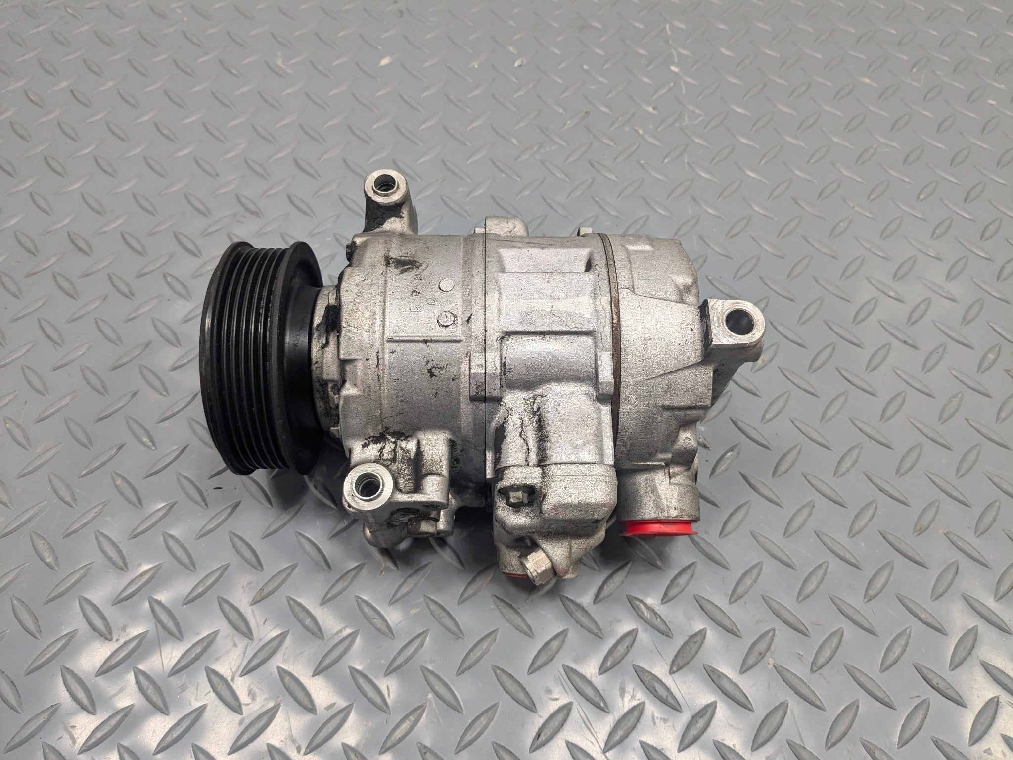 2008 - 2011 OEM AUDI A4 A/C AIR CONDITION COMPRESSOR PUMP MOTOR