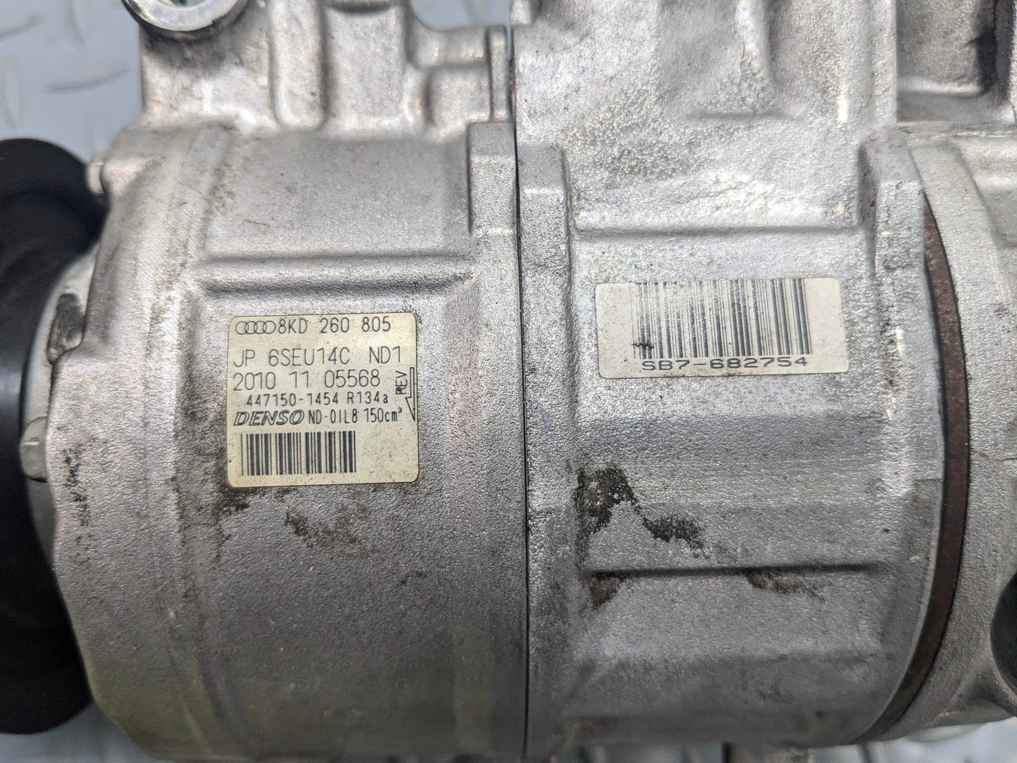 2008 - 2011 OEM AUDI A4 A/C AIR CONDITION COMPRESSOR PUMP MOTOR