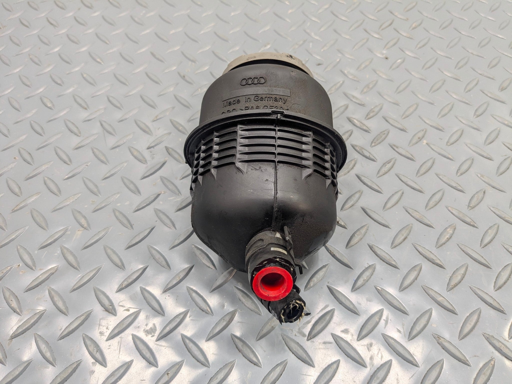 2008 - 2011 OEM AUDI A4 POWER STEERING RESERVOIR TANK BOTTLE PLASTIC