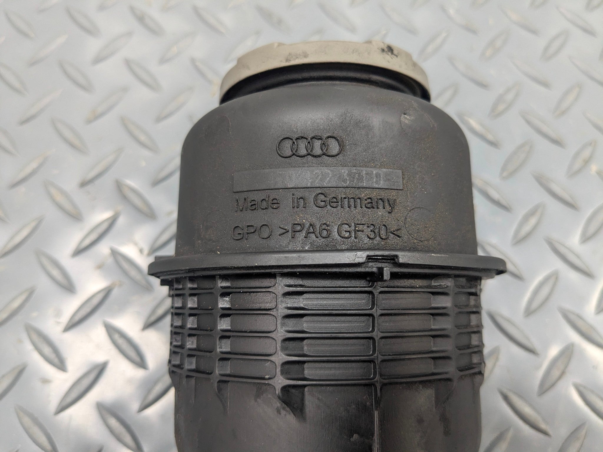 2008 - 2011 OEM AUDI A4 POWER STEERING RESERVOIR TANK BOTTLE PLASTIC