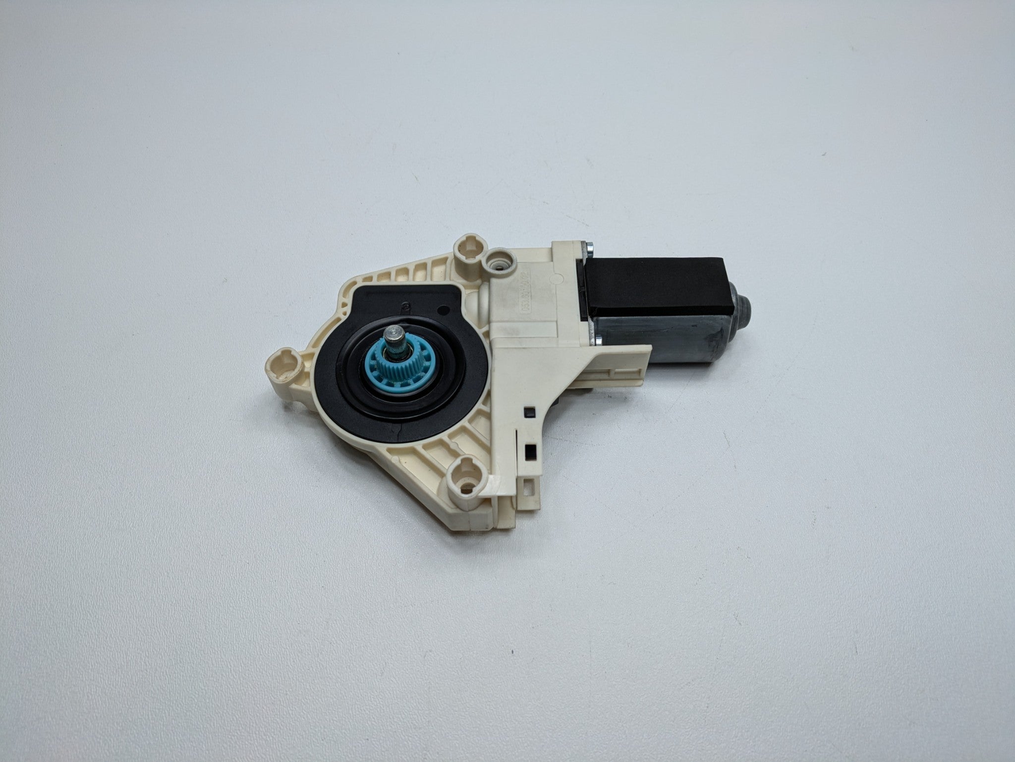 2008 - 2011 OEM AUDI A4 FRONT LEFT DRIVER SIDE DOOR POWER WINDOW MOTOR