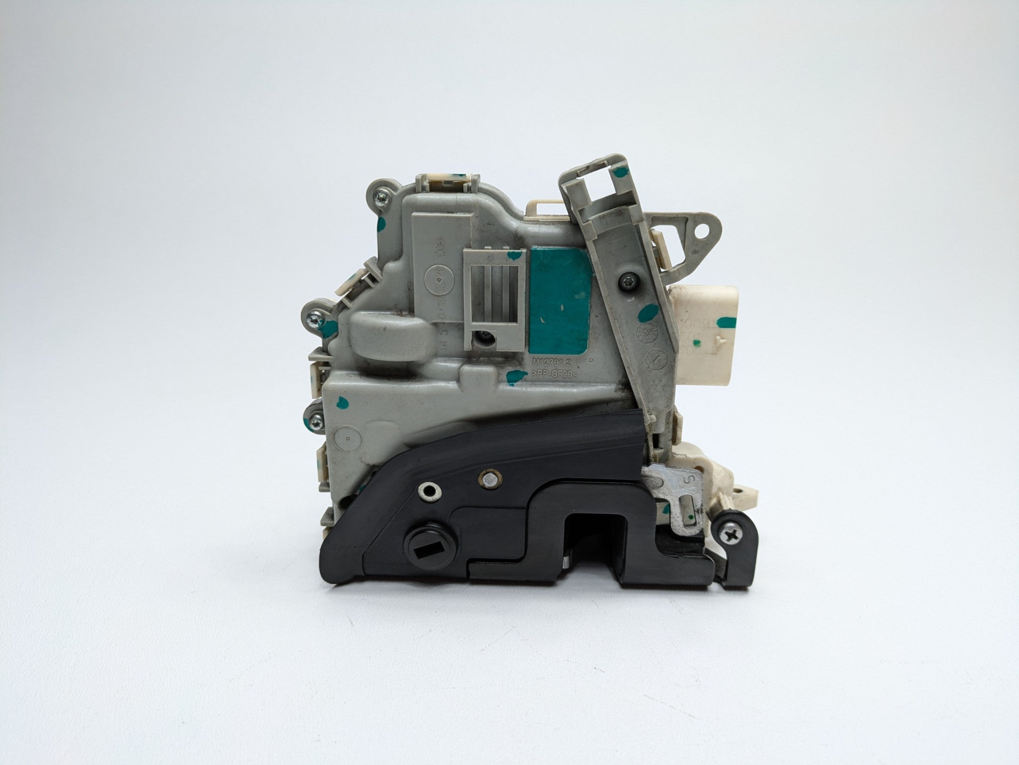 2008 - 2011 OEM AUDI A4 REAR LEFT DRIVER SIDE DOOR LATCH LOCK ACTUATOR